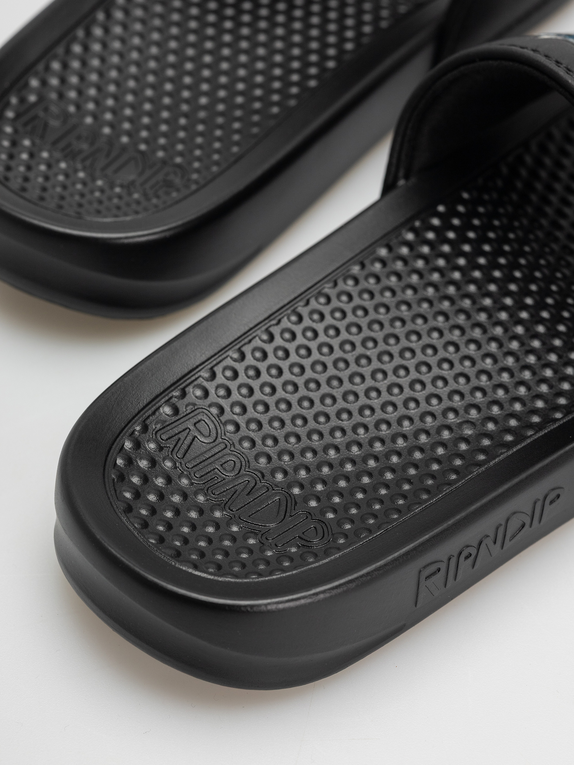 Šľapky RipNDip Shen Nerm (black)