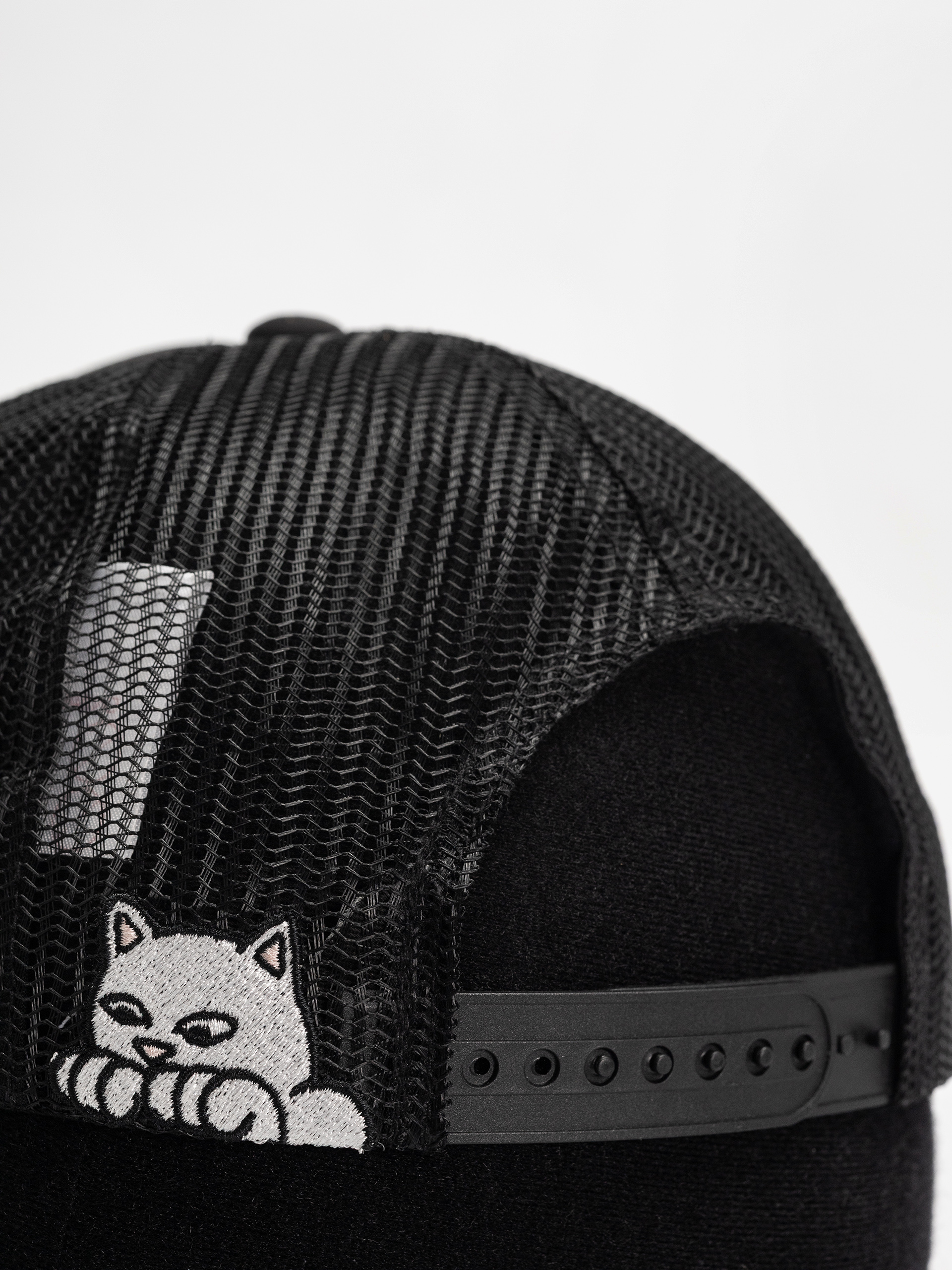 Šiltovka RipNDip Chroma Trucker (black)