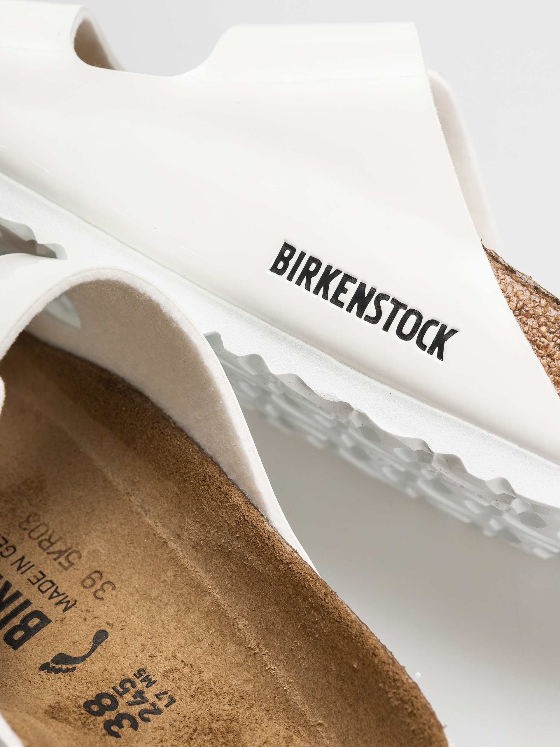 Šľapky Birkenstock Arizona Narrow Wmn (patent white)