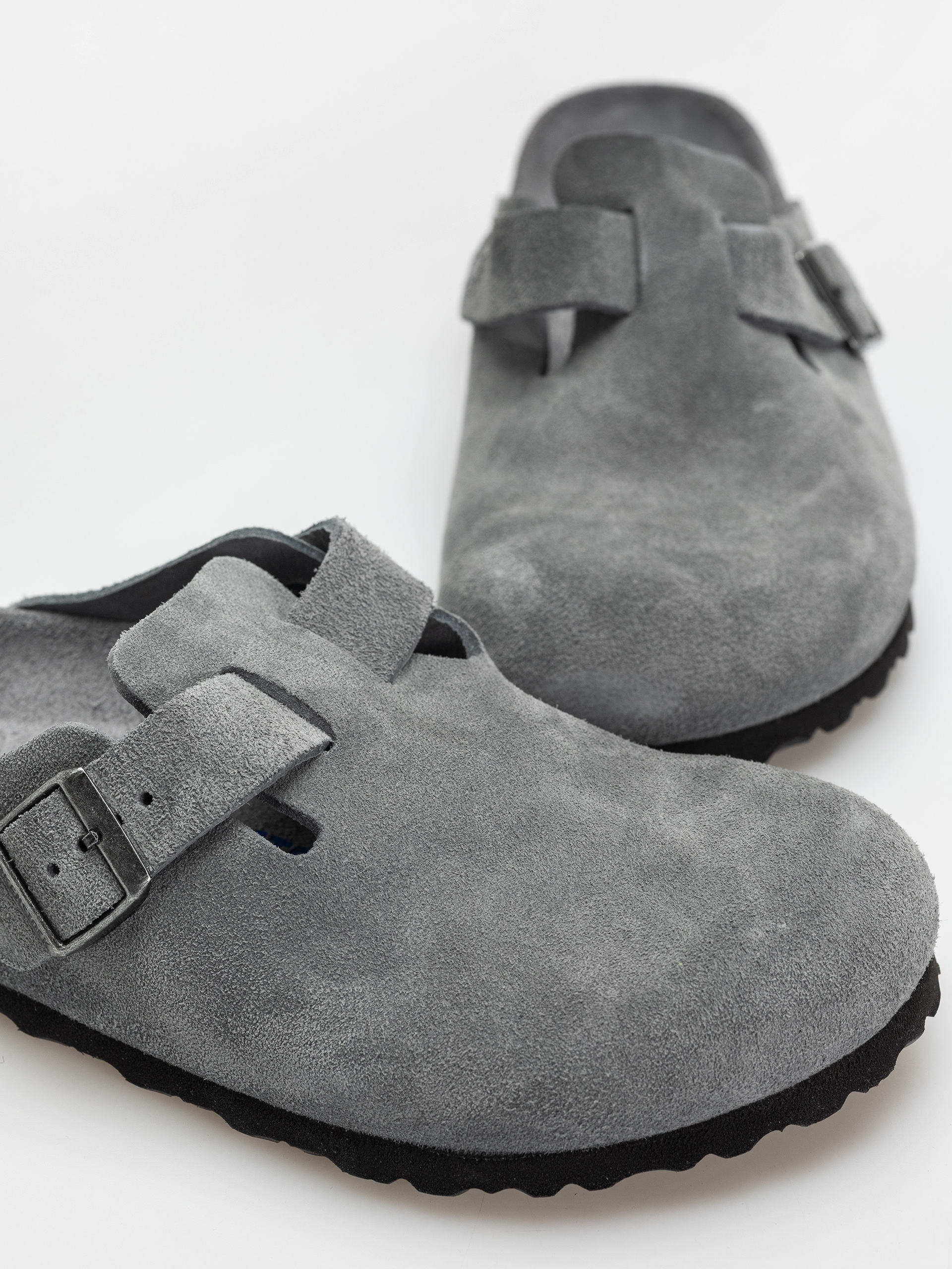 Šľapky Birkenstock Boston SFB Suede Leather Regular (basalt gray)