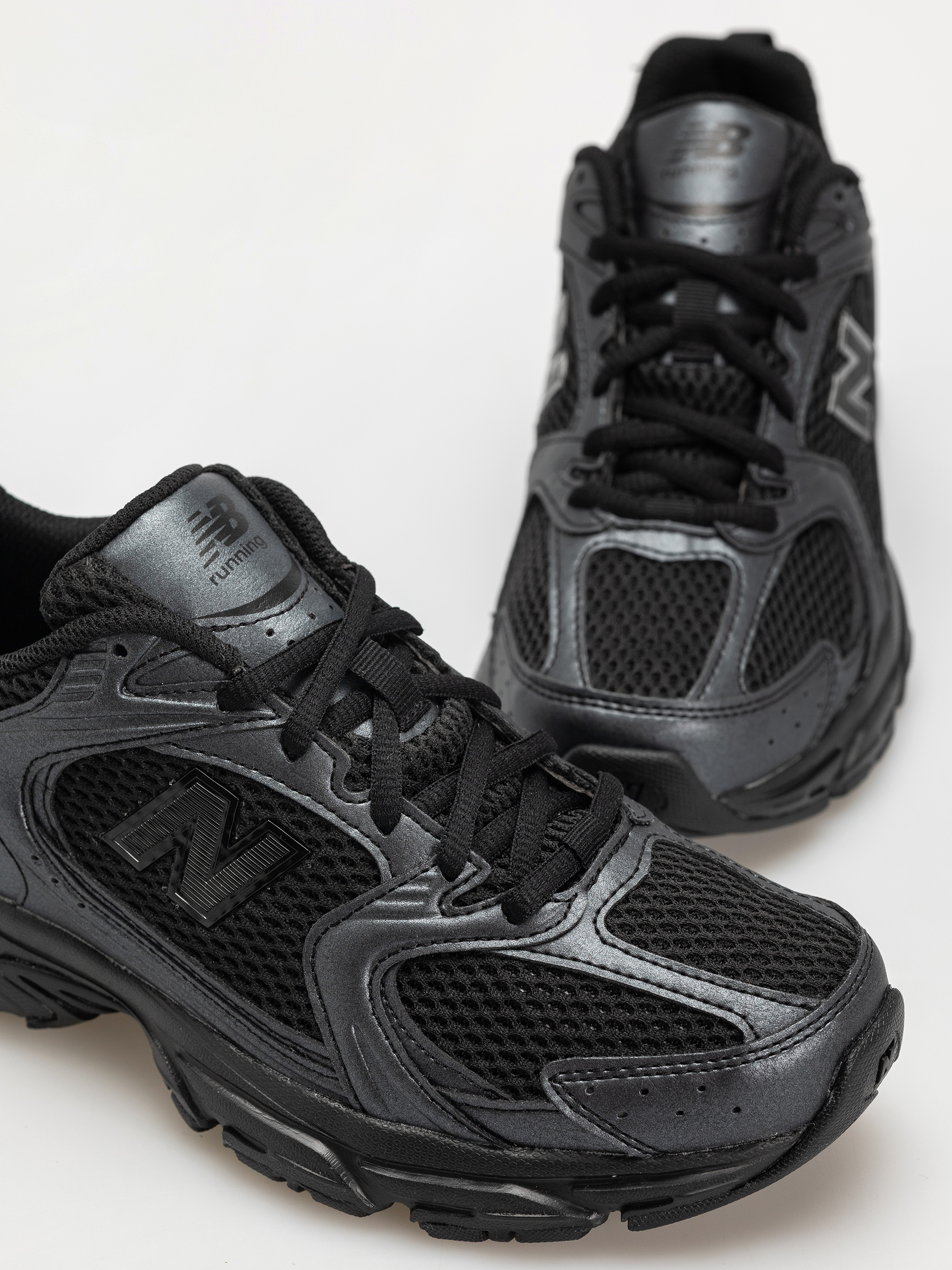 Topánky New Balance 530 (black)