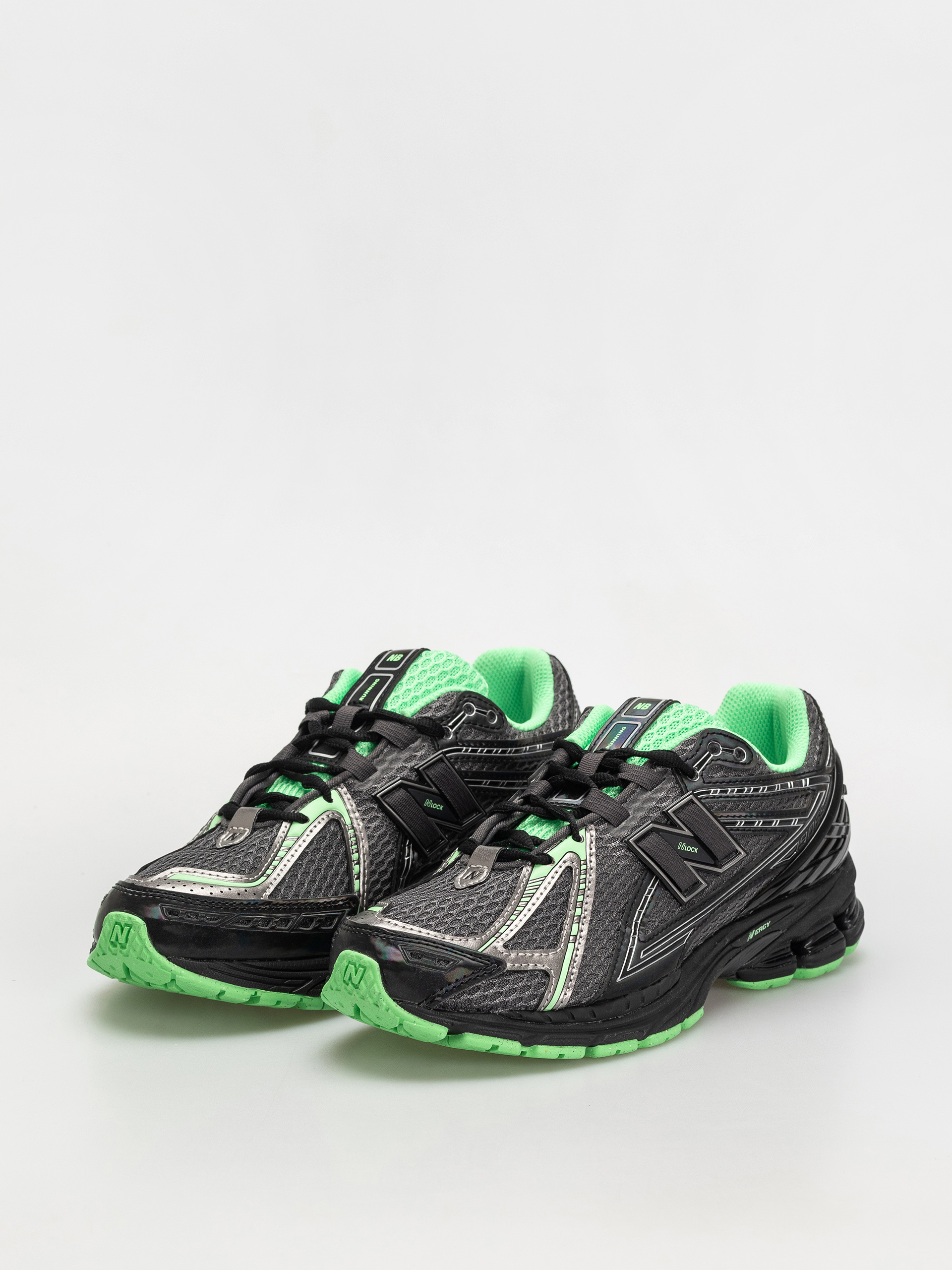 Topánky New Balance 1906 (dark silver metallic)