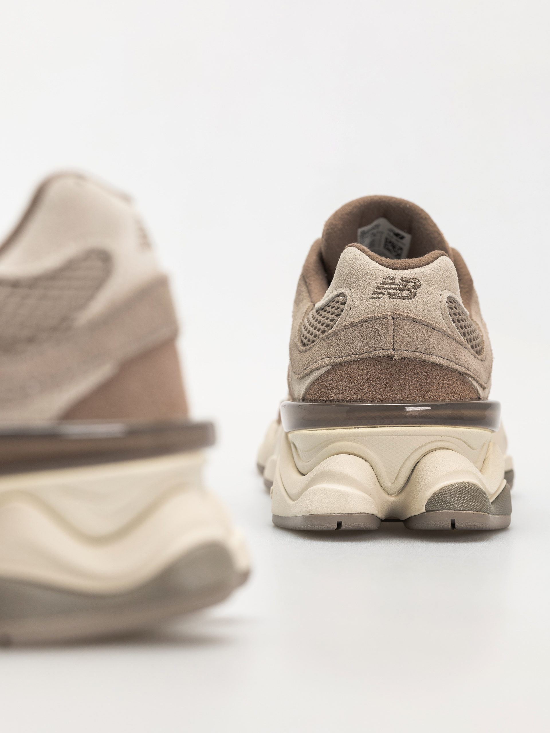 Topánky New Balance 9060 (mushroom)