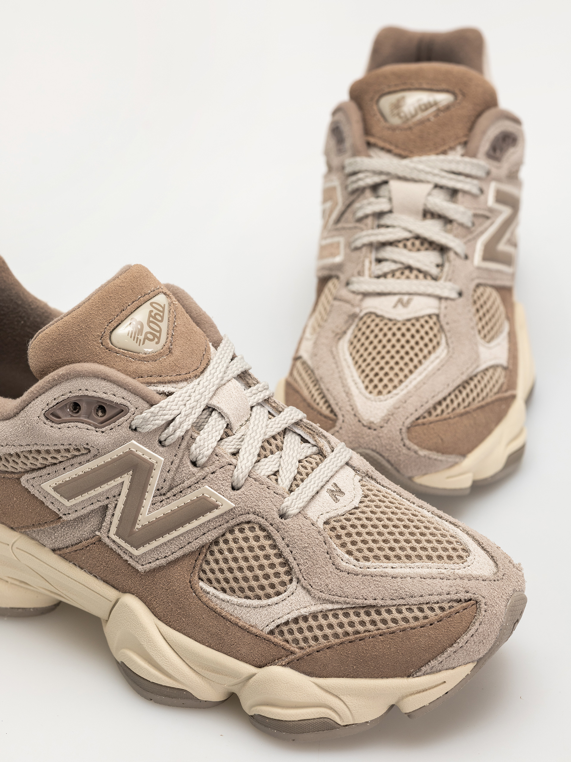 Topánky New Balance 9060 JR (mushroom)