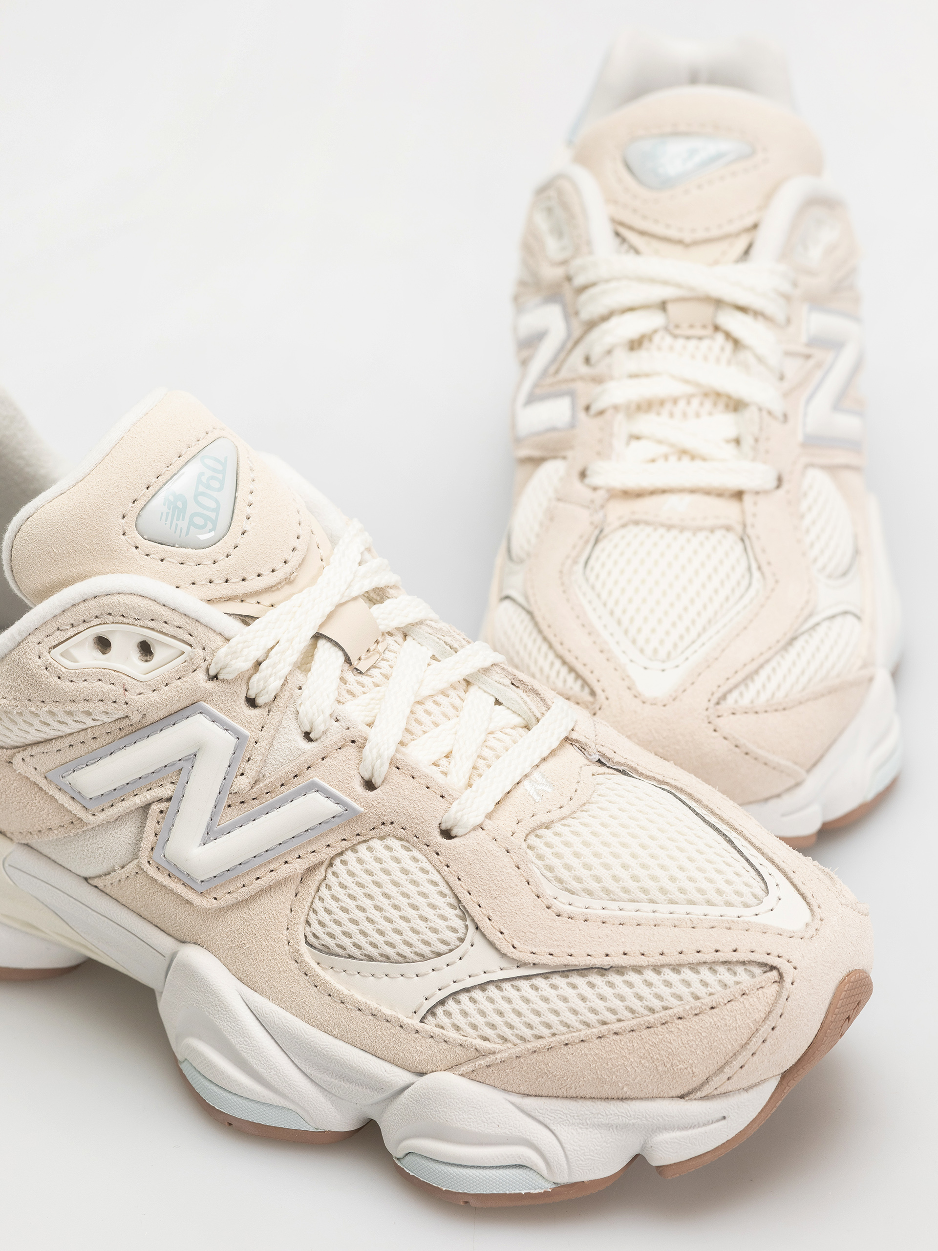 Topánky New Balance 9060 JR (sea salt)