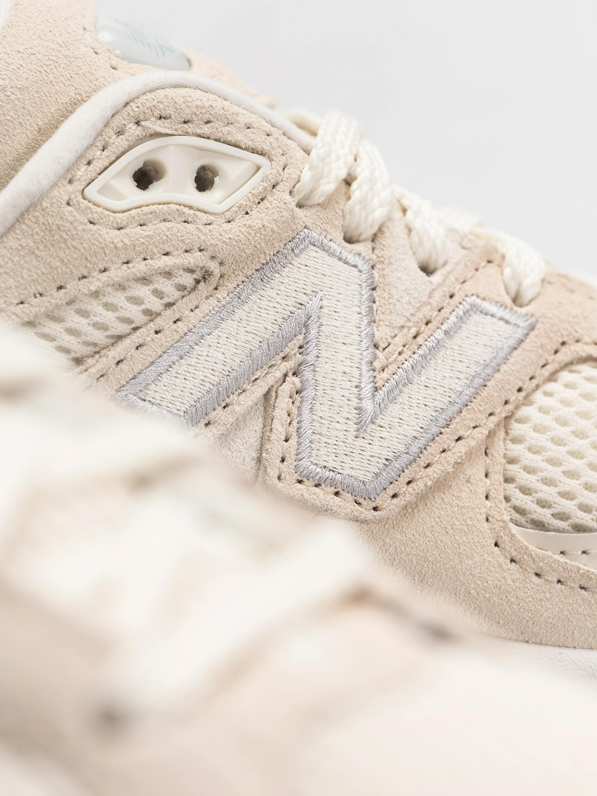 Topánky New Balance 9060 JR (sea salt)