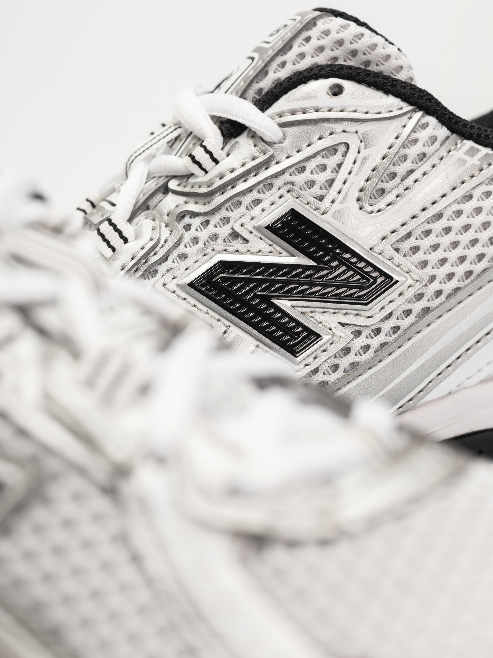 Topánky New Balance 740 JR (silver metallic)