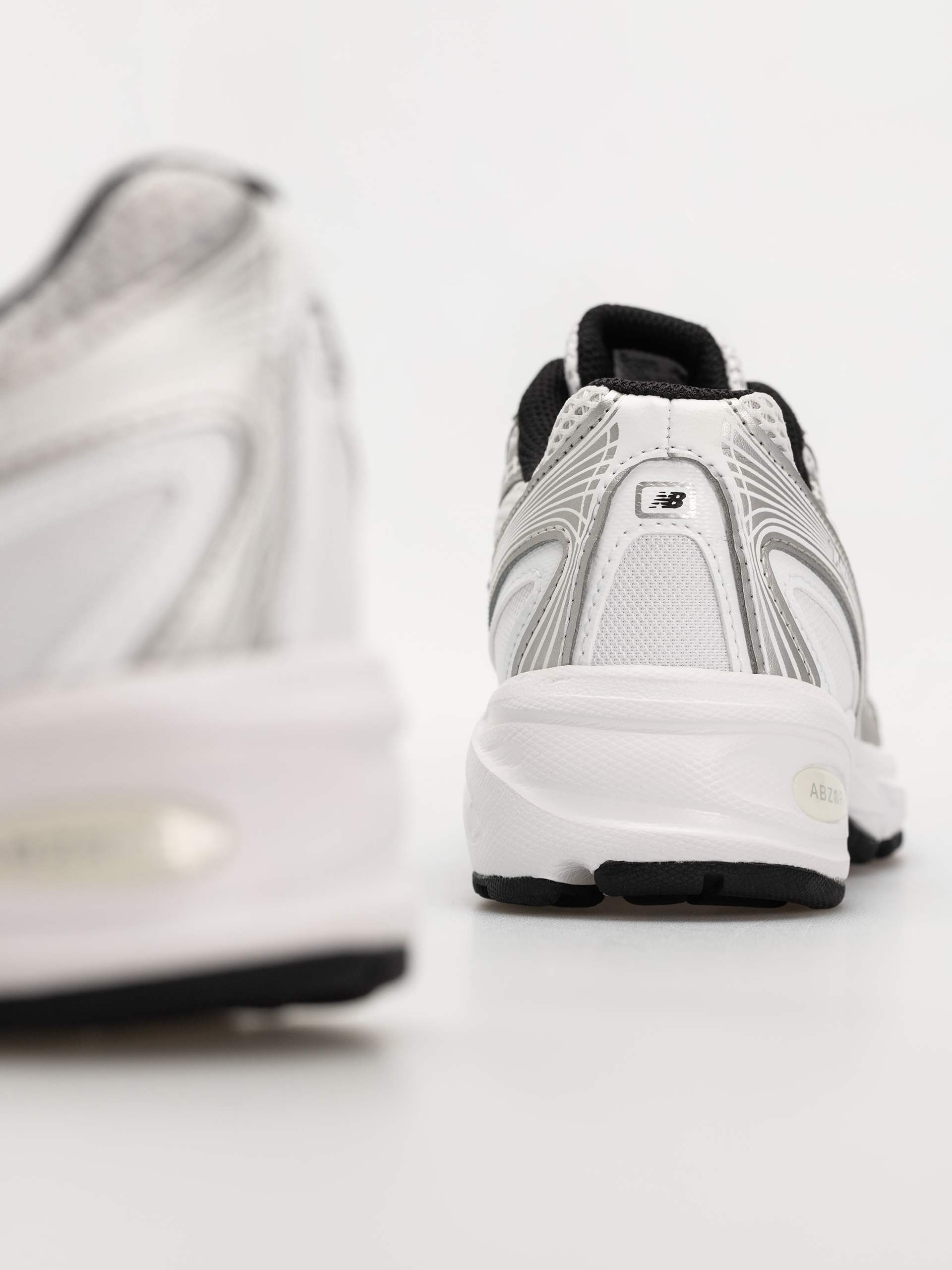 Topánky New Balance 740 JR (silver metallic)