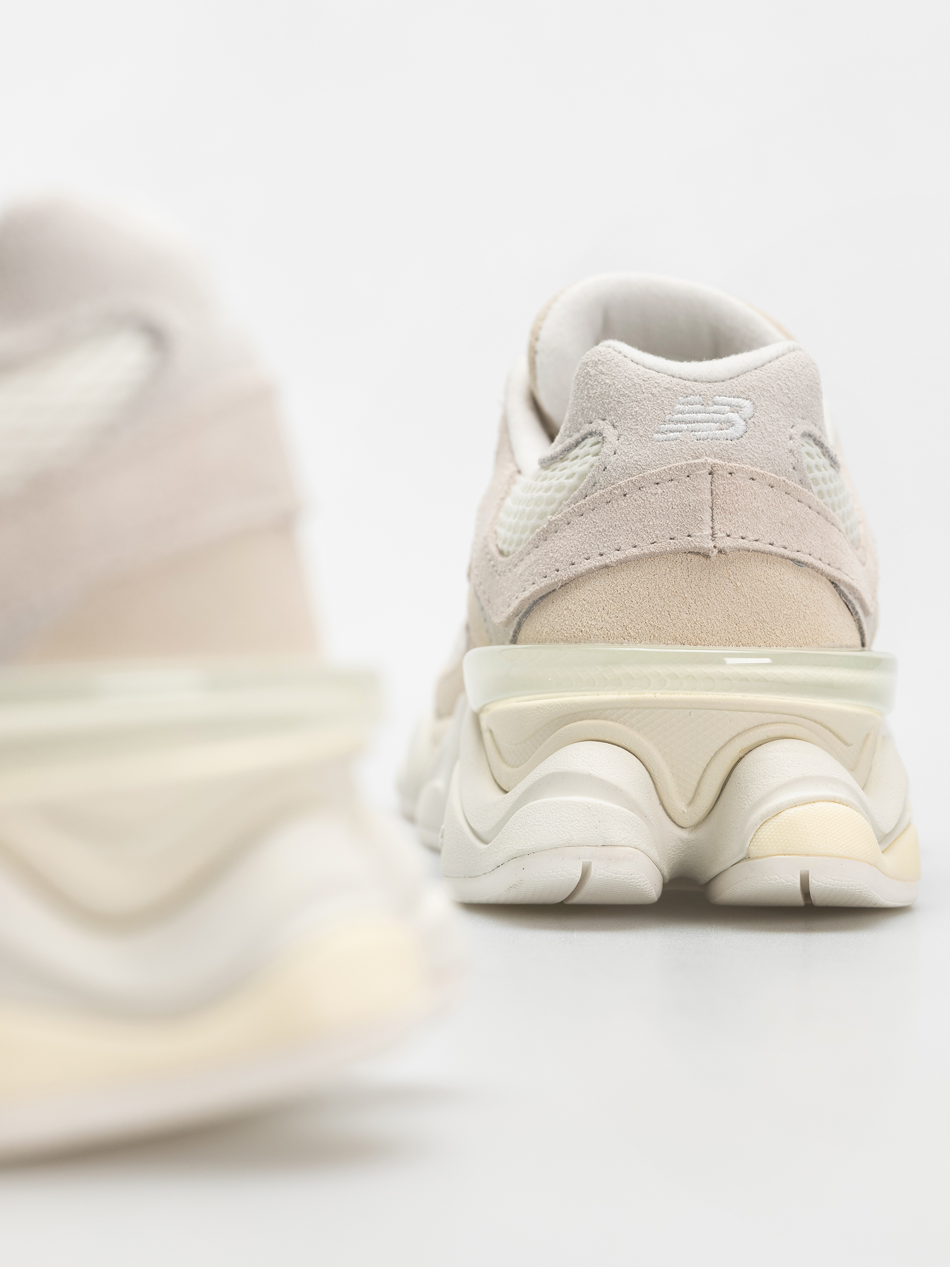 Topánky New Balance 9060 (angora)