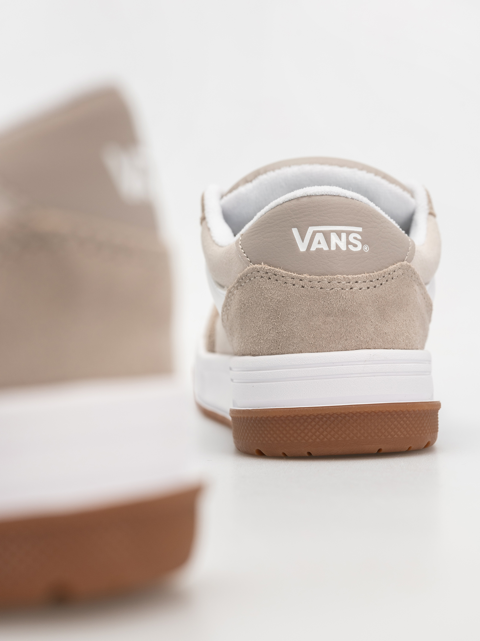 Topánky Vans Hylane (2-tone mushroom)