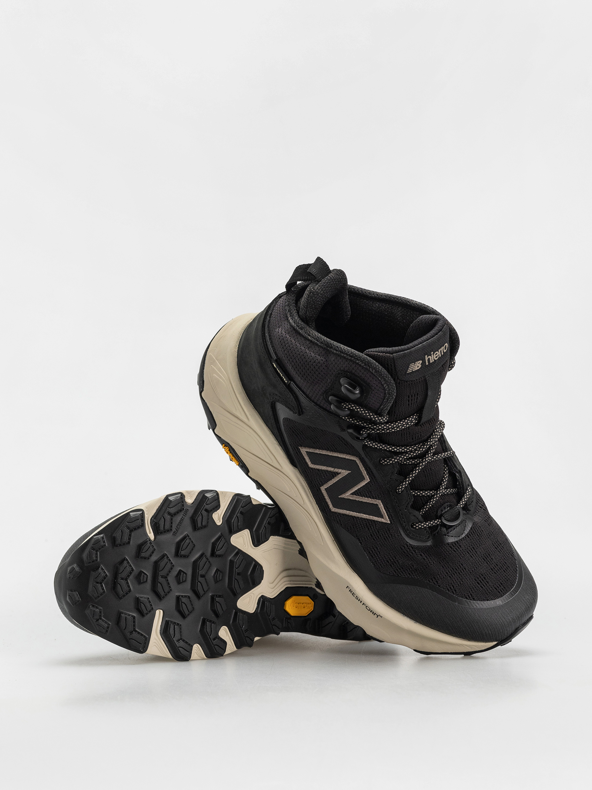 Topánky New Balance Fresh Foam X Hierro V9 Hiker Gore-Tex (black)