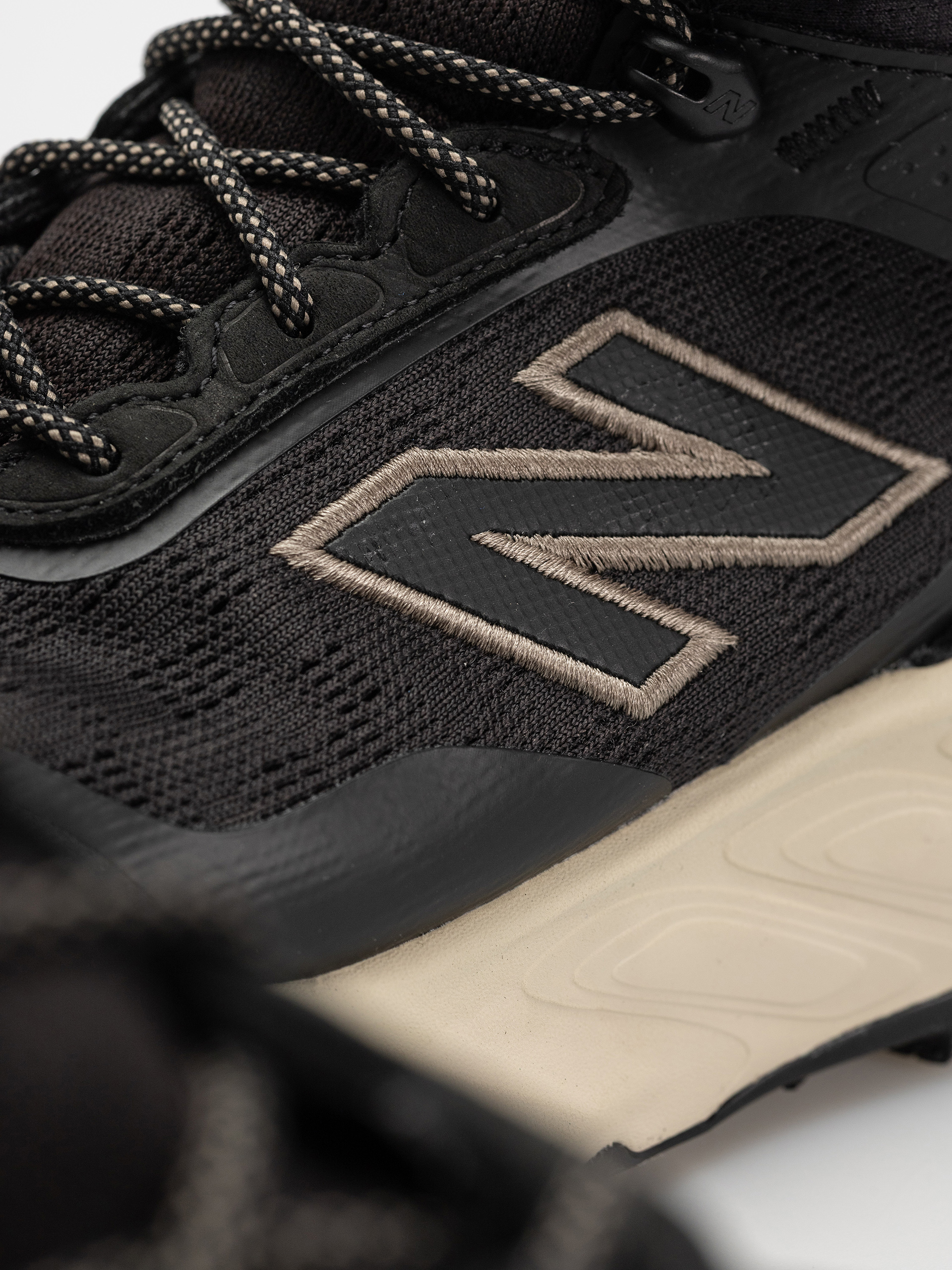 Topánky New Balance Fresh Foam X Hierro V9 Hiker Gore-Tex (black)