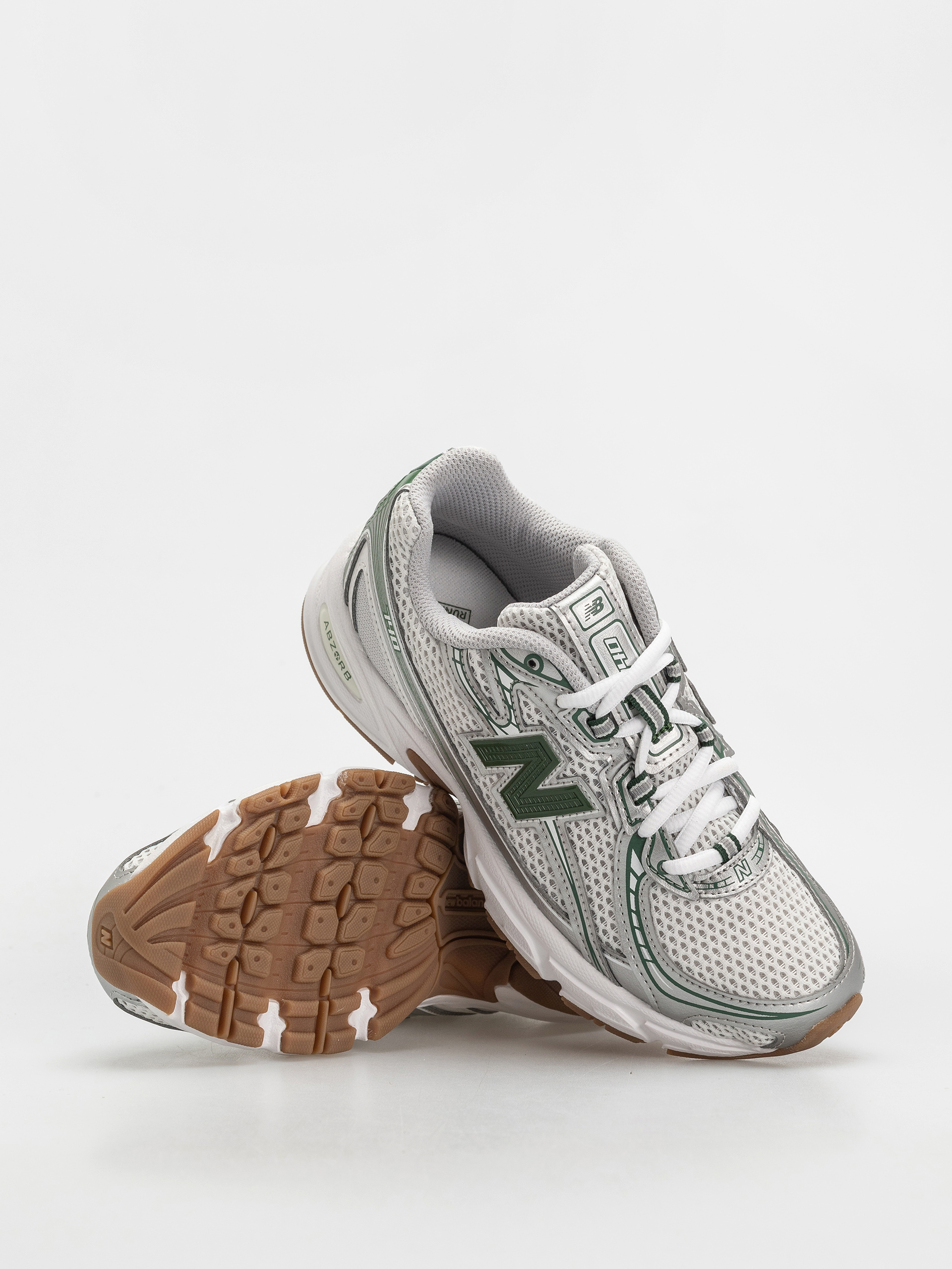 Topánky New Balance 740 JR (silver metallic)
