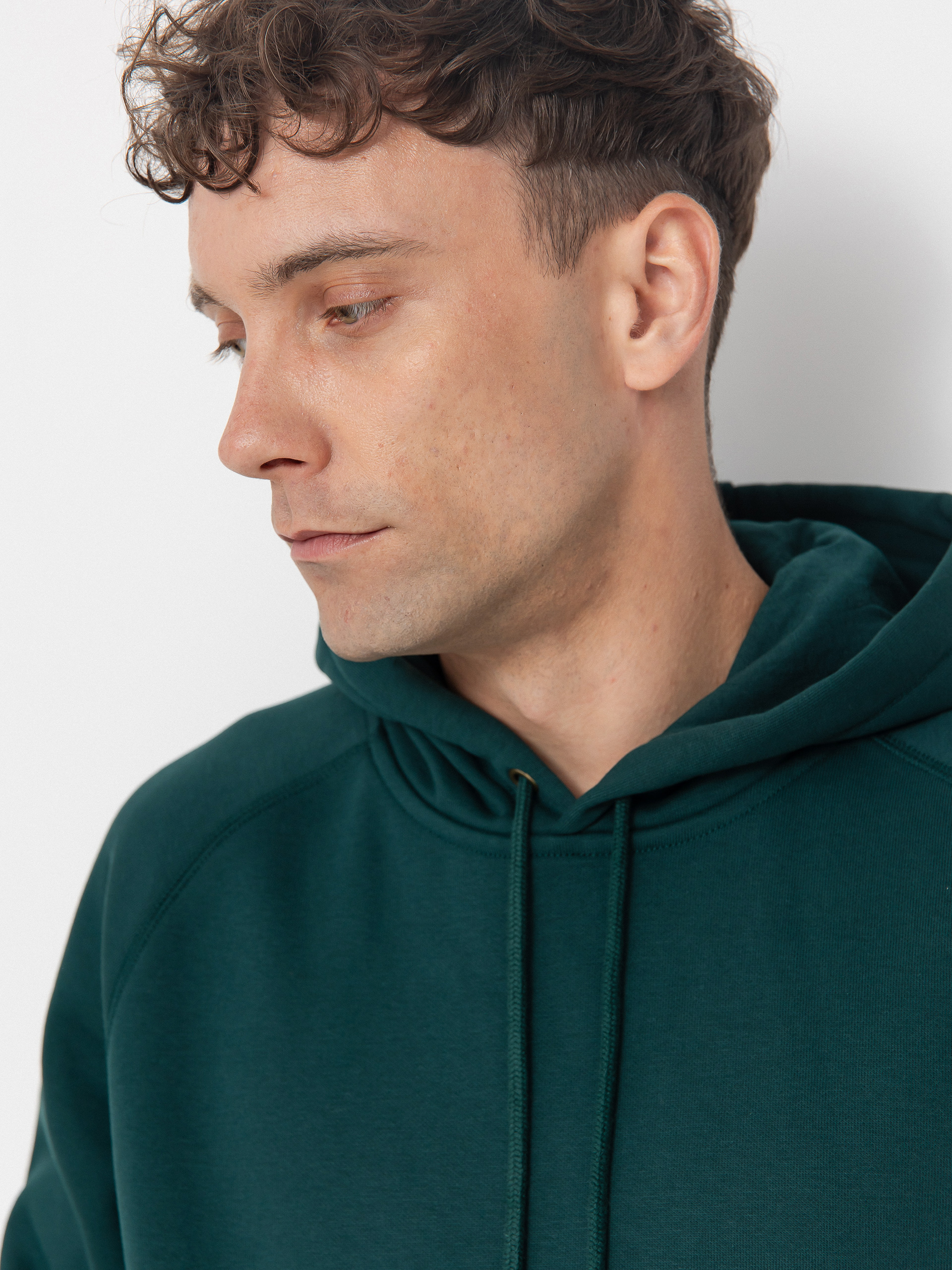 Mikina s kapucňou Carhartt WIP Chase HD (dark fir/gold)