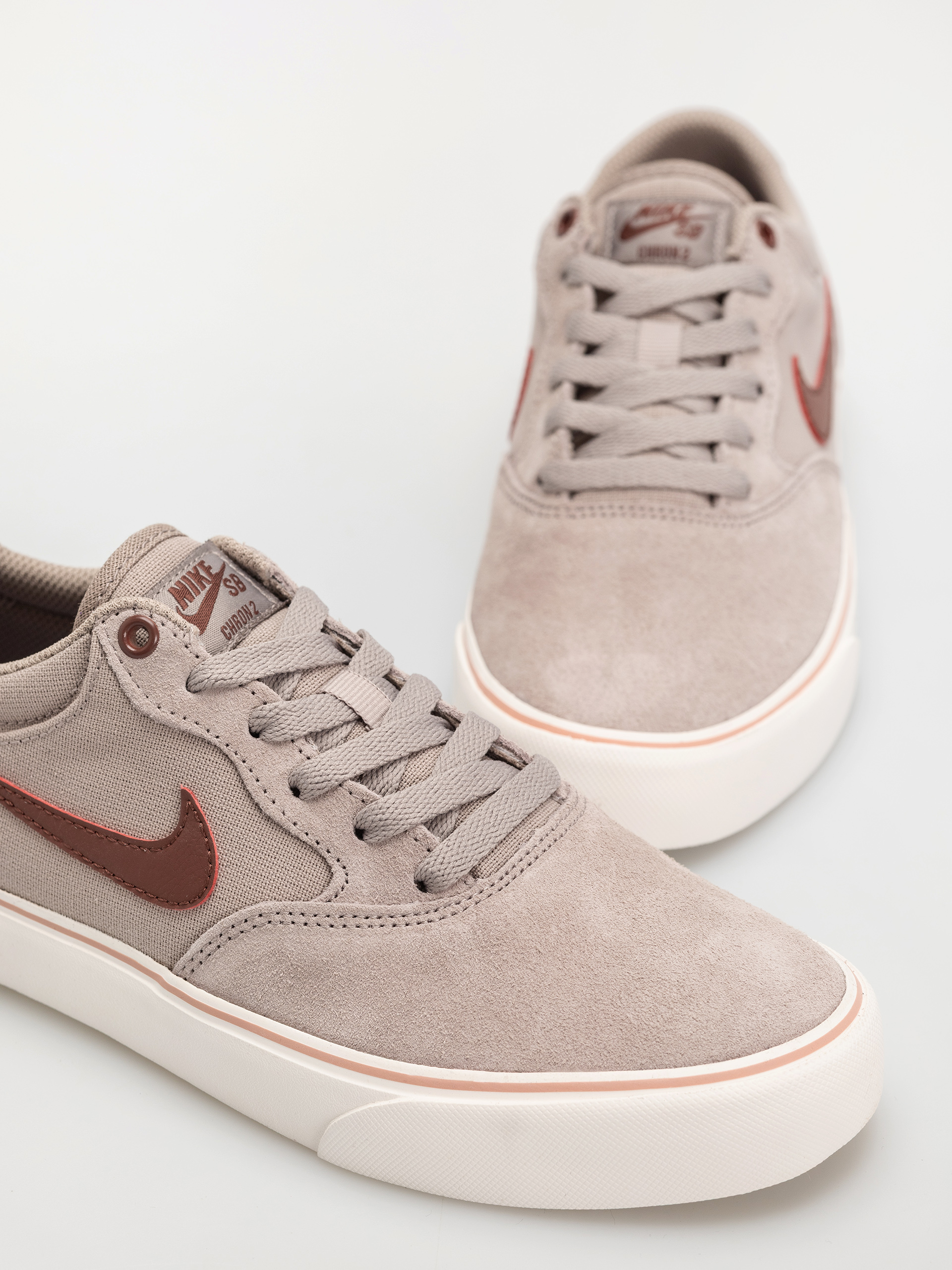 Topánky Nike SB Chron 2 (malt/red sepia phantom particle pink)