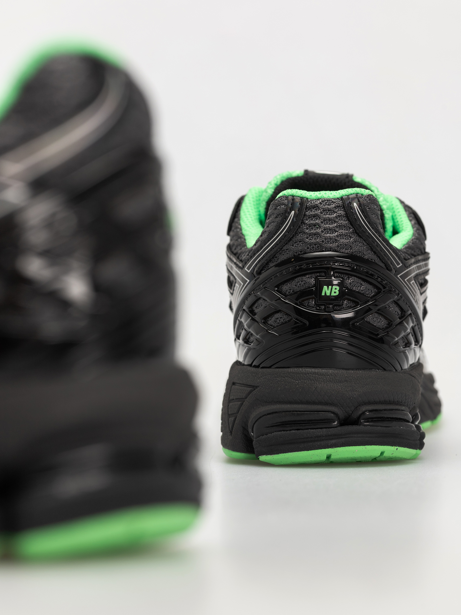 Topánky New Balance 1906 JR (black)