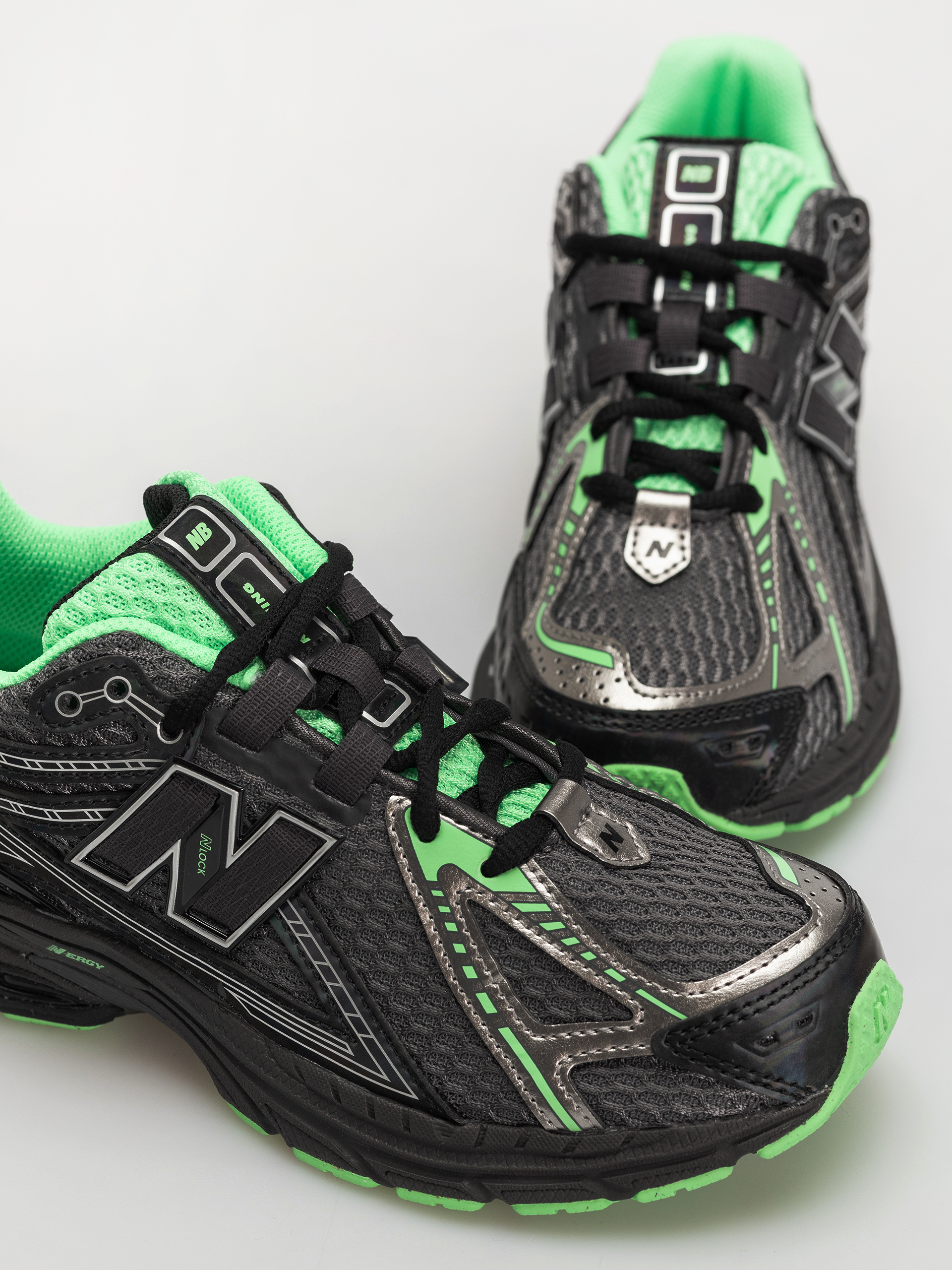 Topánky New Balance 1906 JR (black)