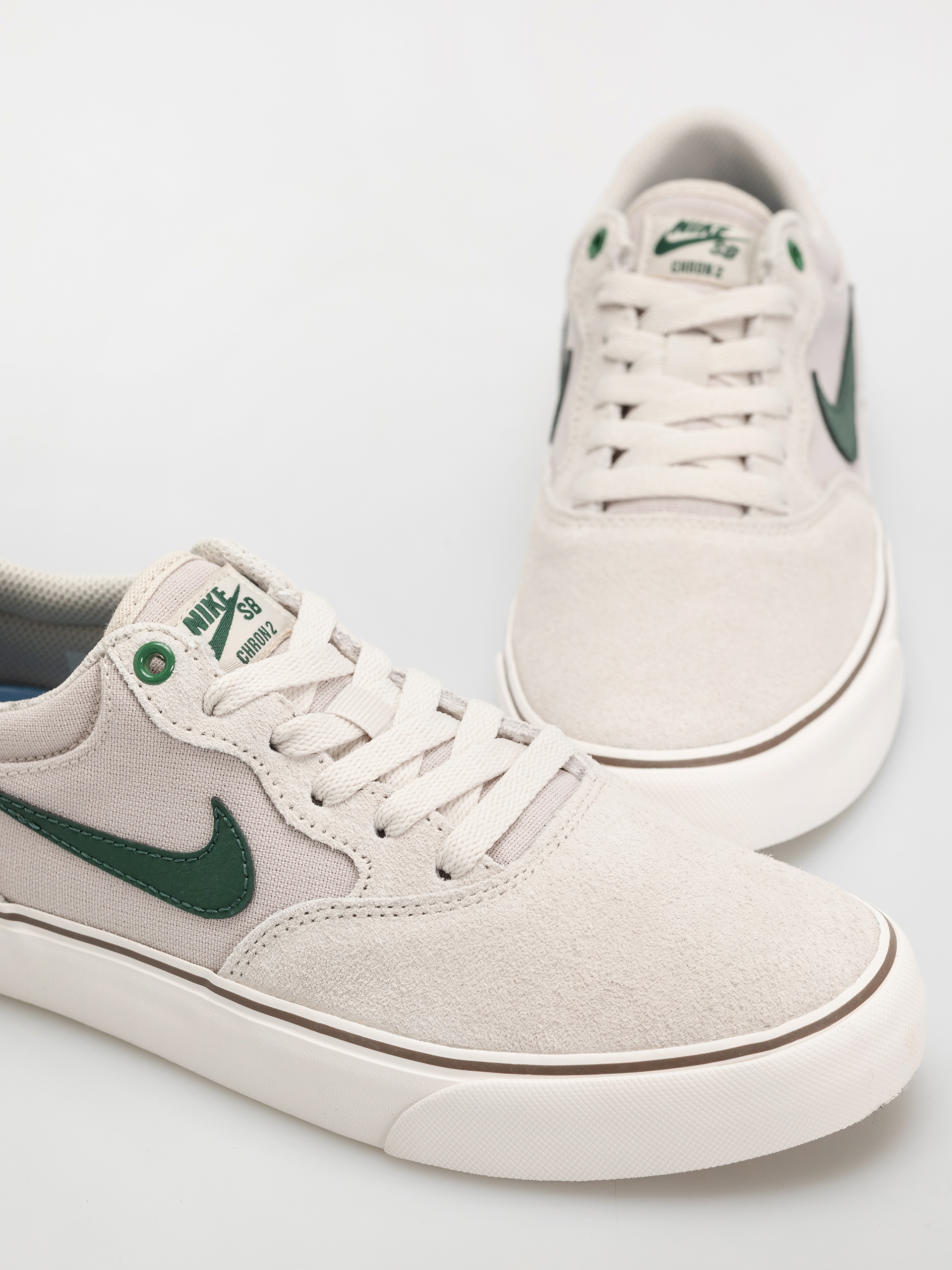 Topánky Nike SB Chron 2 (lt orewood brn/fir phantom mink brown)