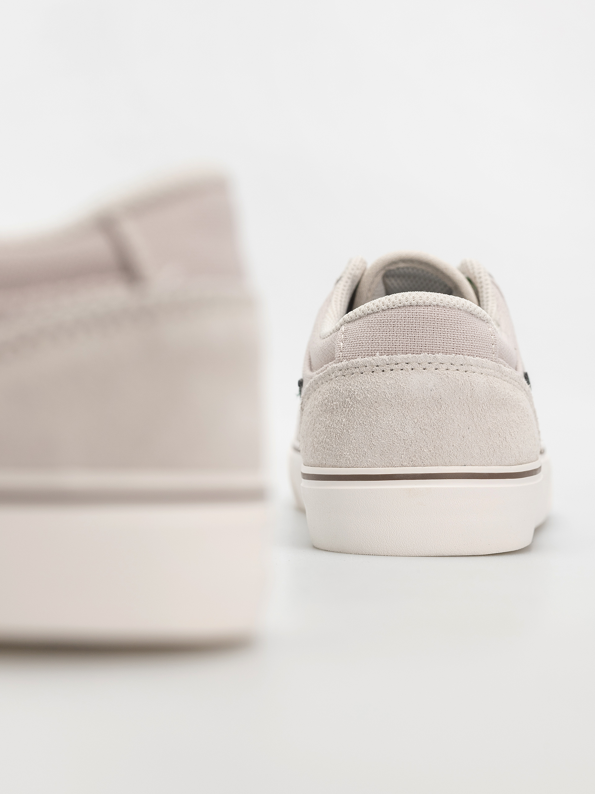 Topánky Nike SB Chron 2 (lt orewood brn/fir phantom mink brown)