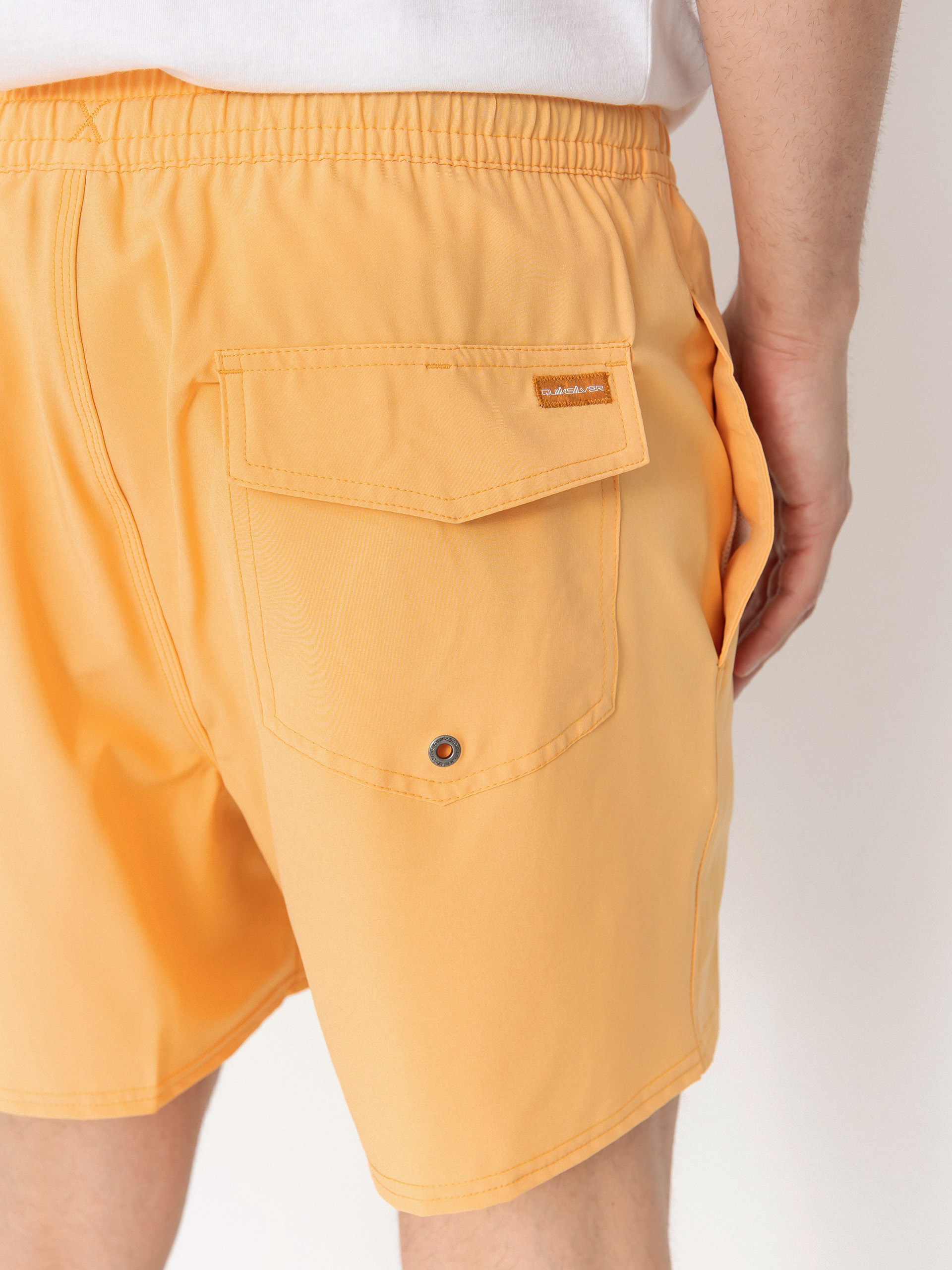 Kraťasy Quiksilver Surfsilk Solid Volley 16 (chamois)