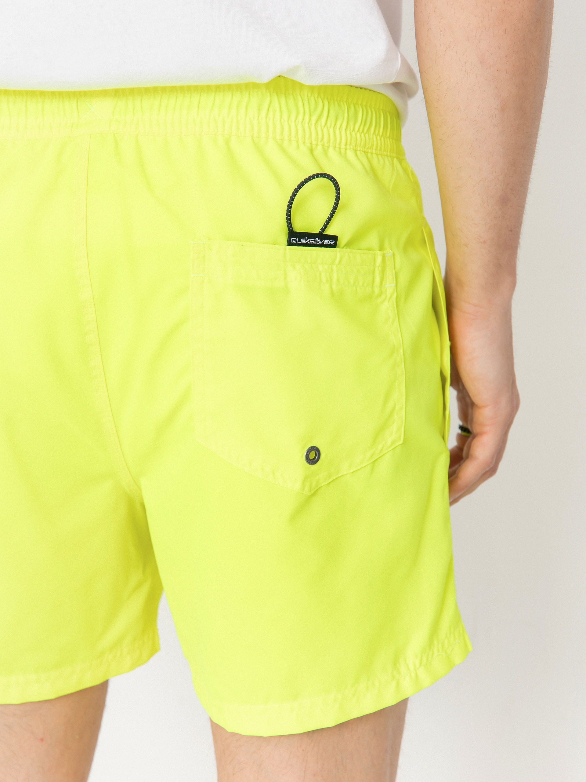 Kraťasy Quiksilver Everyday Solid Volley 15 (safety yellow)
