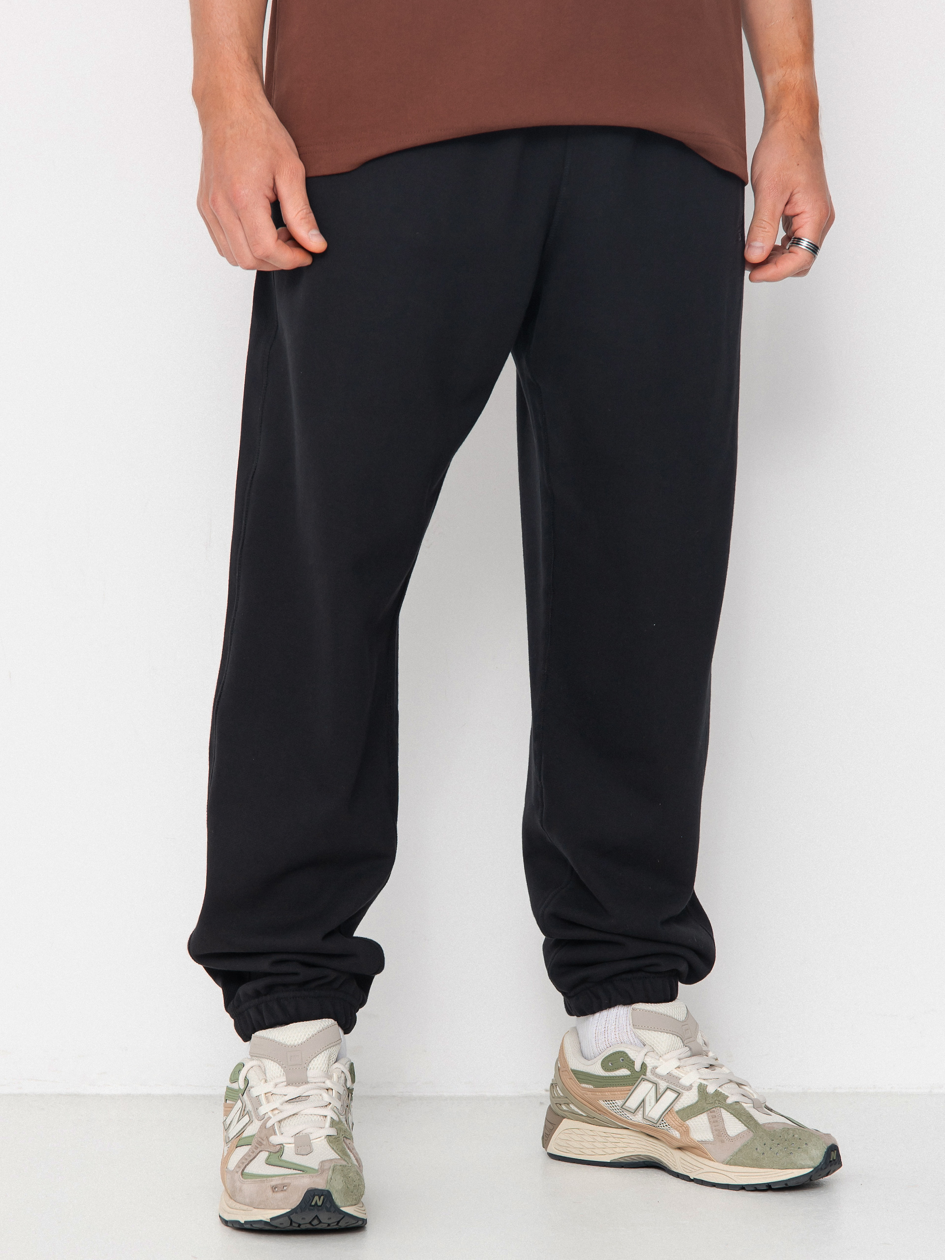 Nohavice New Balance Athletics Jogger (black)