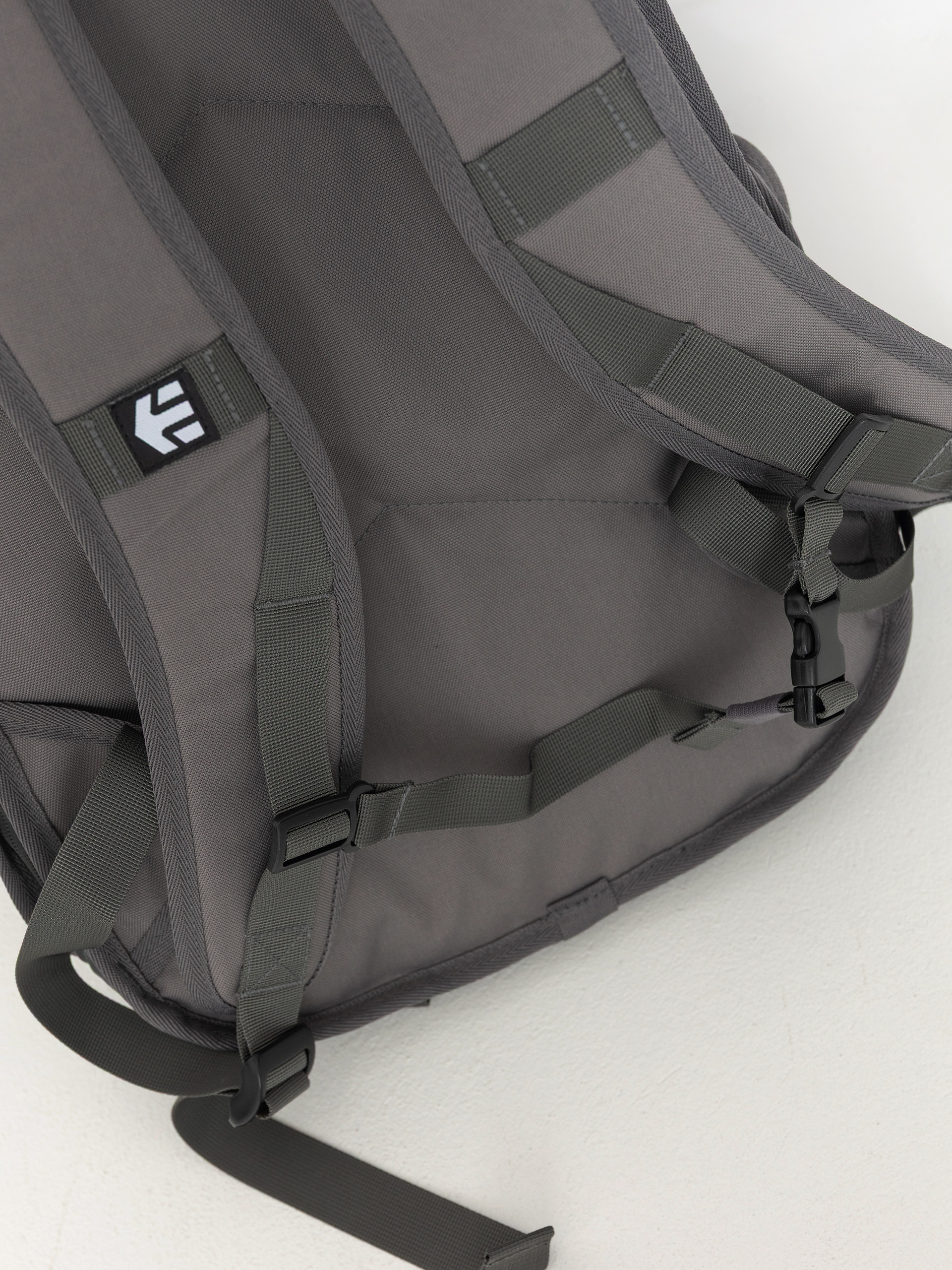 Batoh Etnies Marana (charcoal)