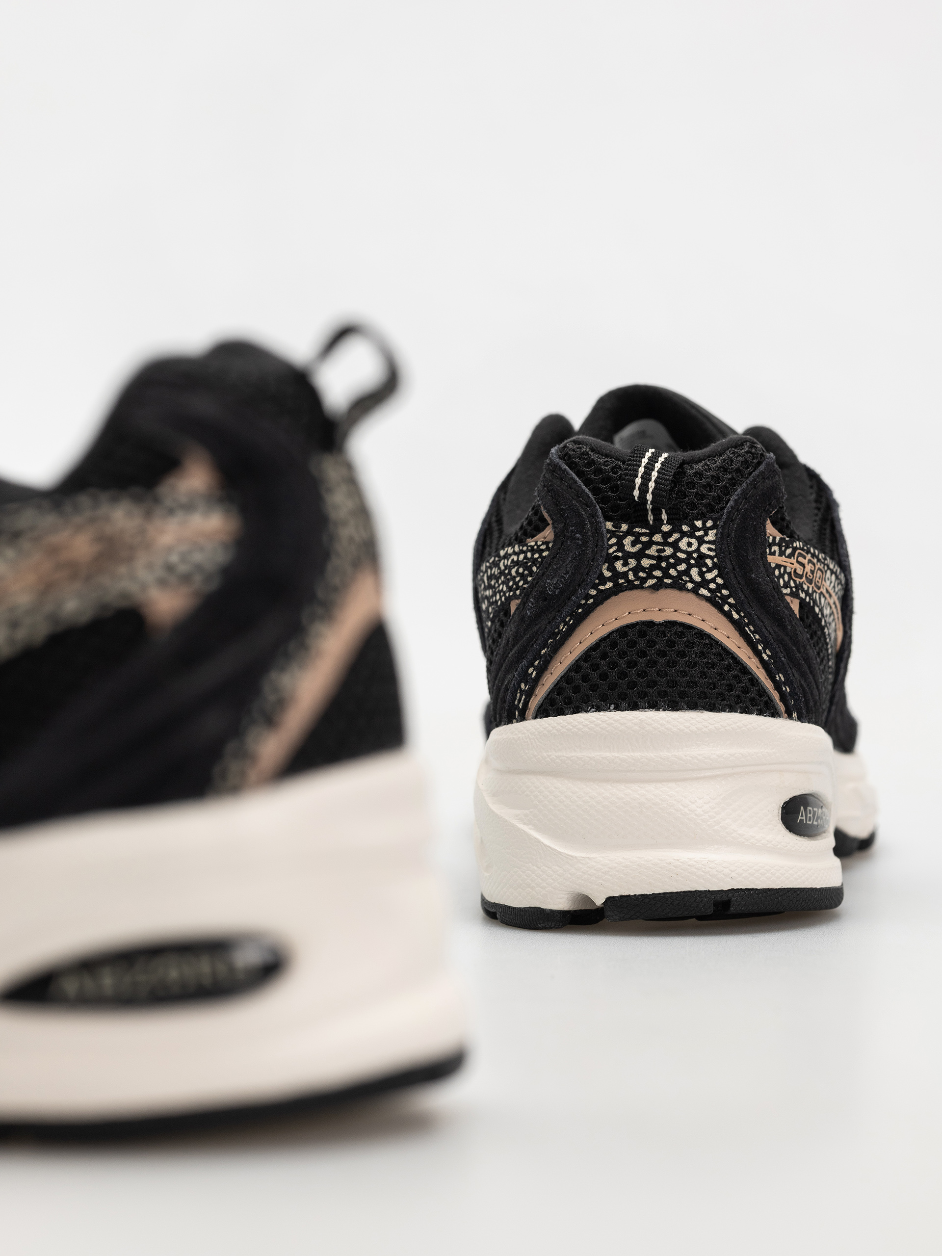 Topánky New Balance 530 (black)