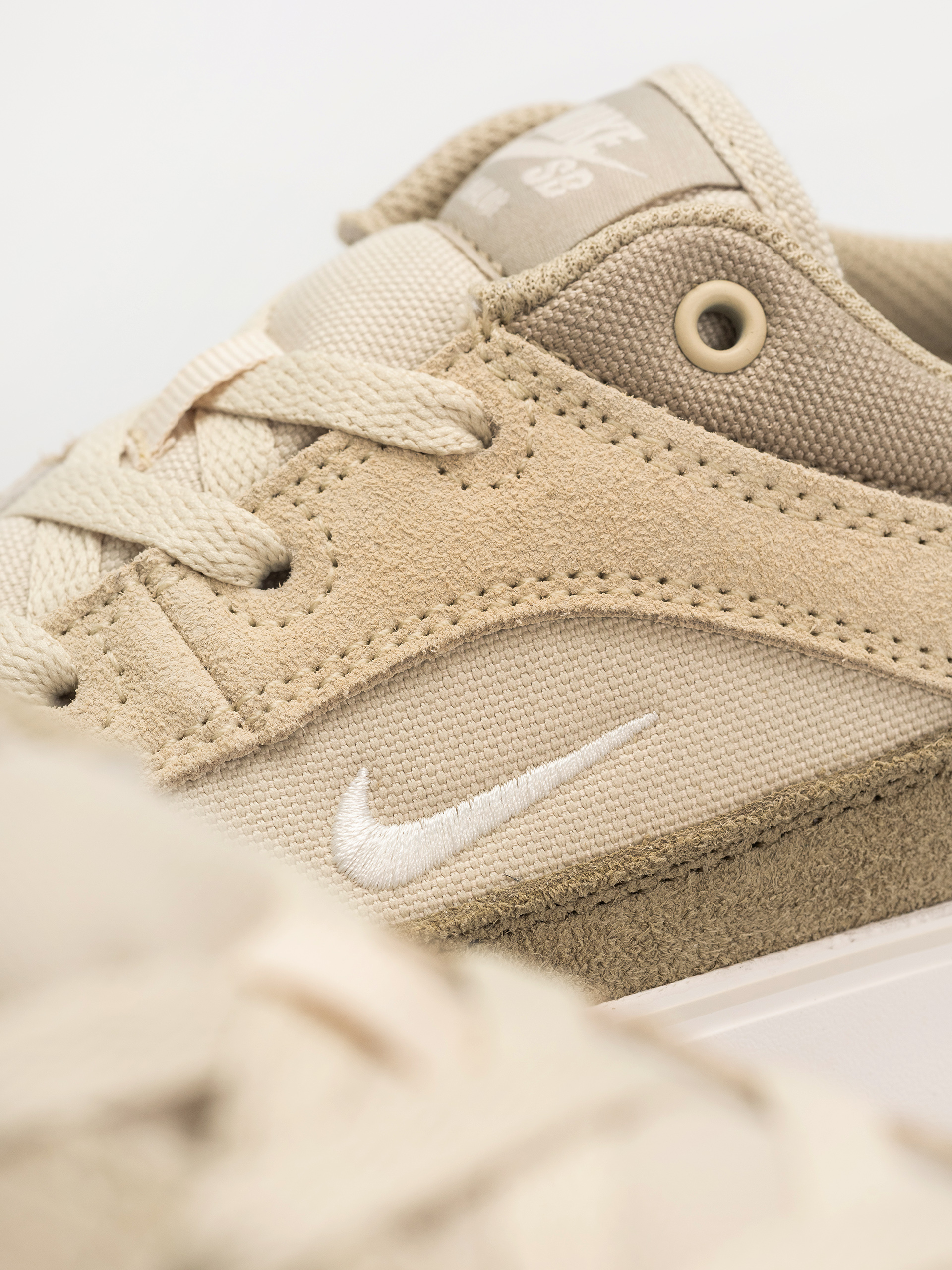Topánky Nike SB Malor (lt khaki/pale ivory neutral olive)