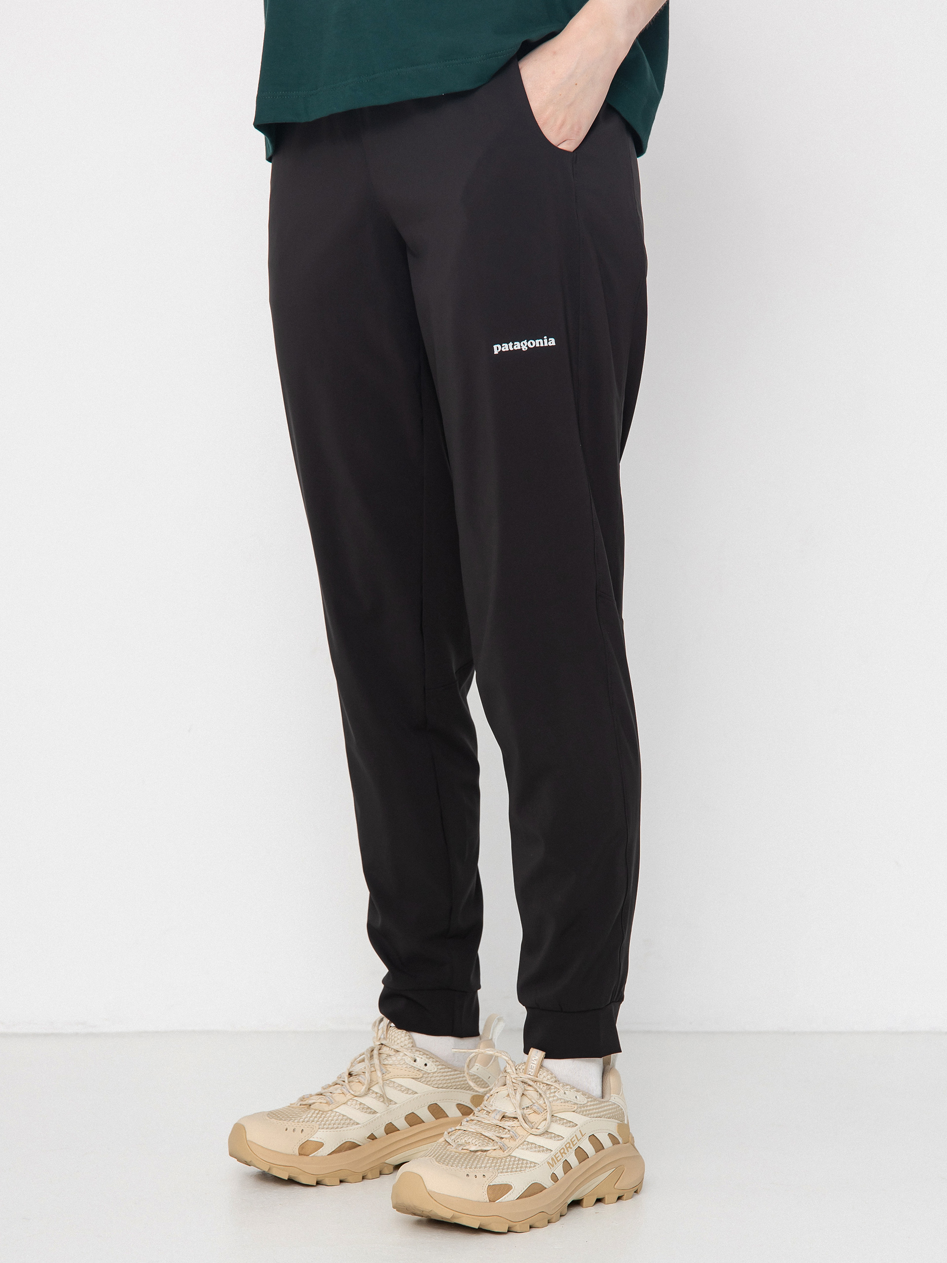 Nohavice Patagonia Terrebonne Joggers Wmn (black)