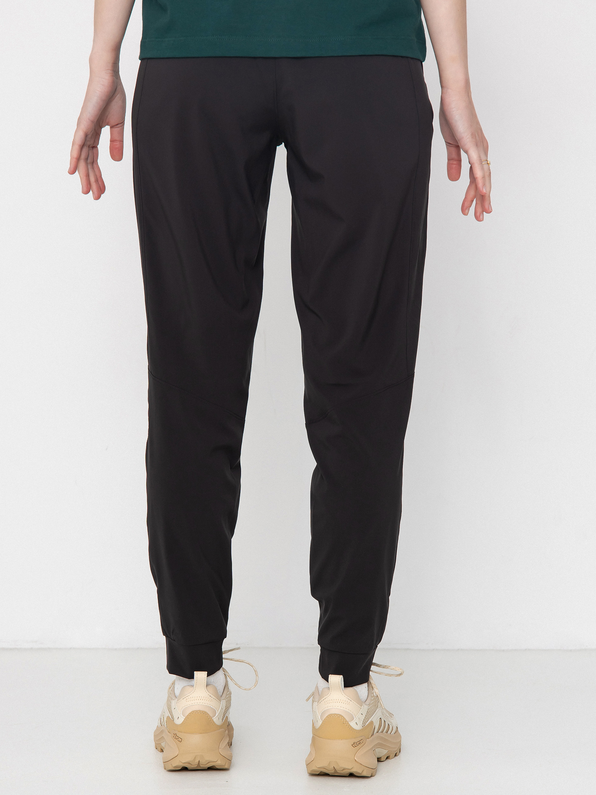 Nohavice Patagonia Terrebonne Joggers Wmn (black)