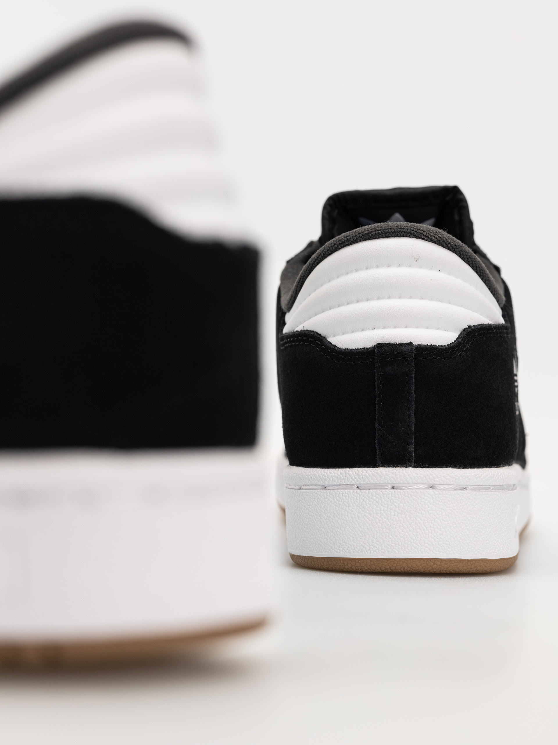 Topánky adidas Centennial 85 Low A (cblack/ftwwht/carbon)