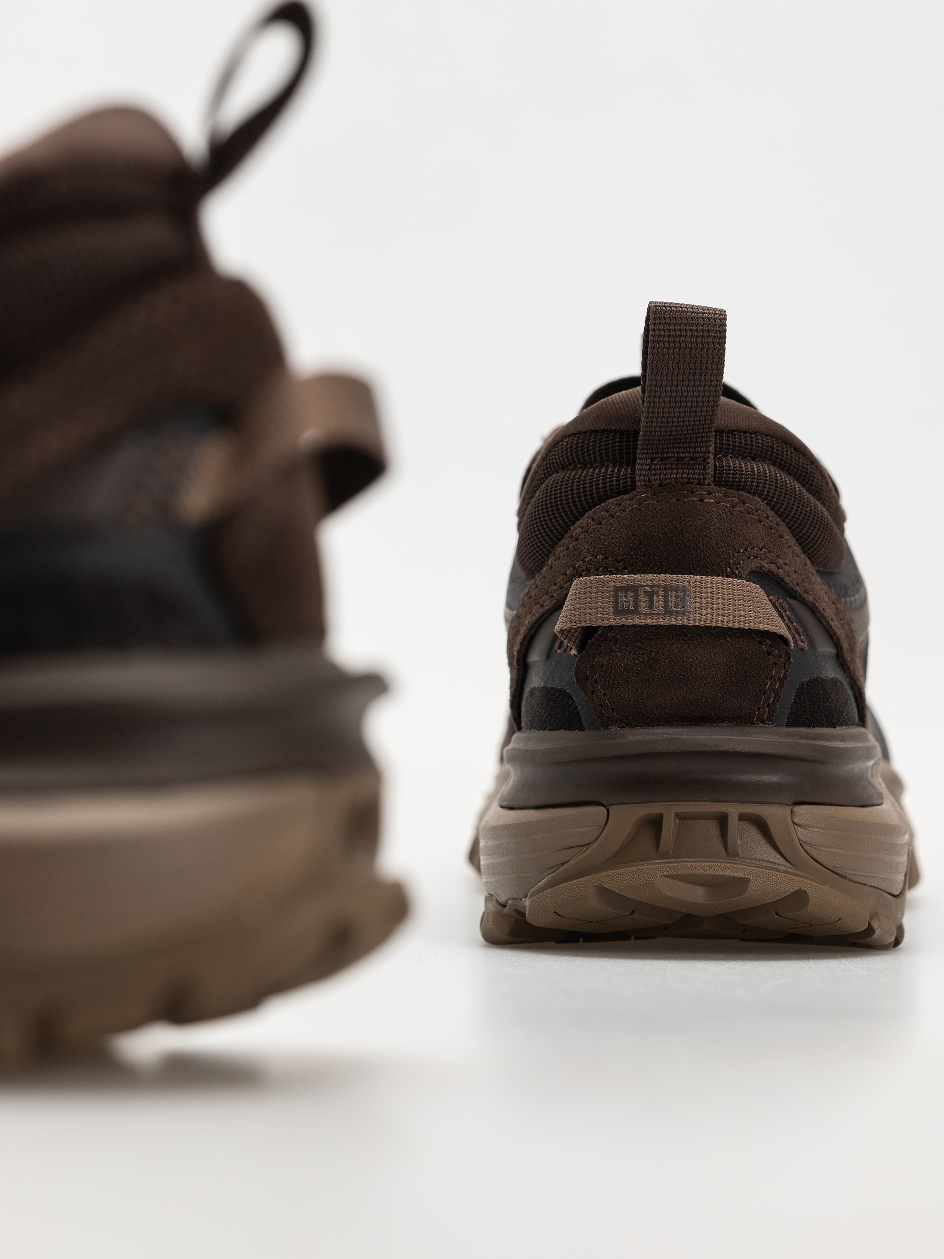 Topánky Vans Mte Crosspath Xc (dark brown)