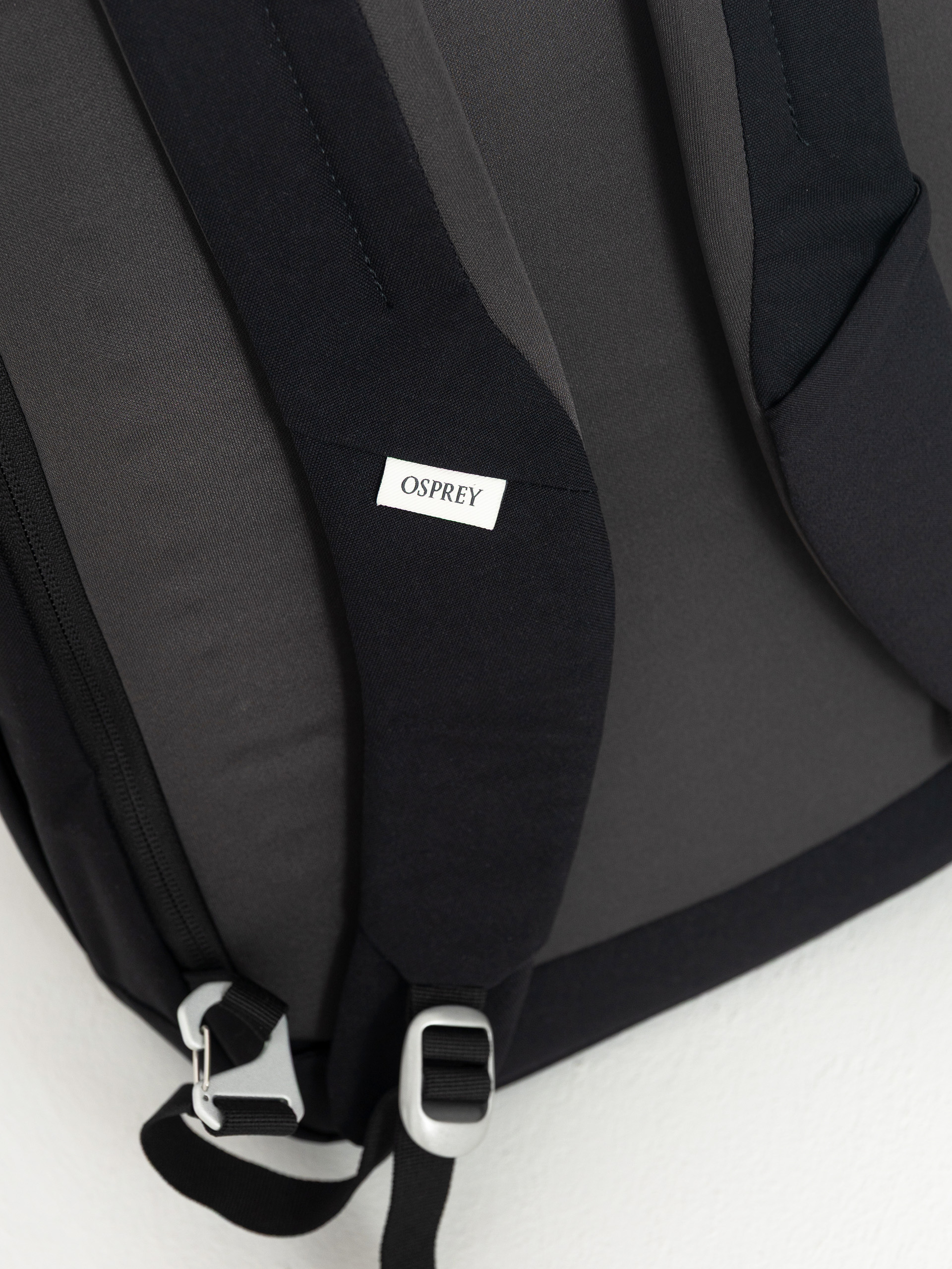 Batoh Osprey Arcane XL Day (black)