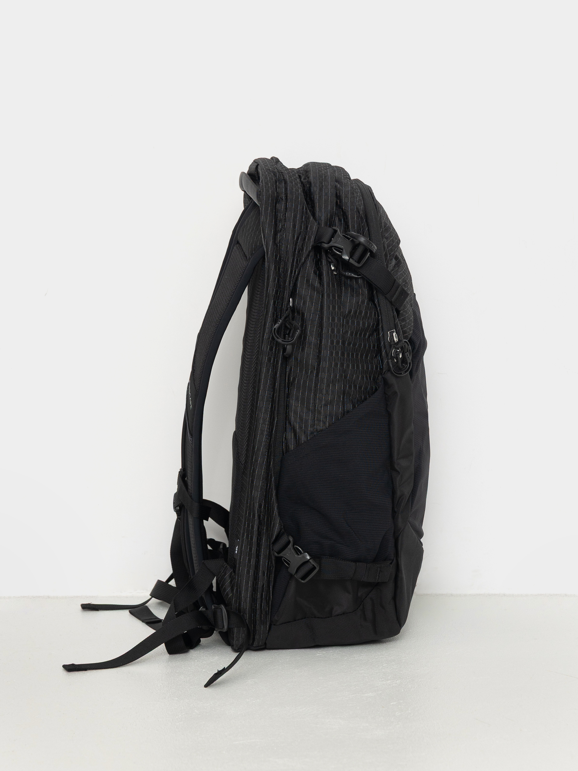 Batoh Osprey Nebula (black)