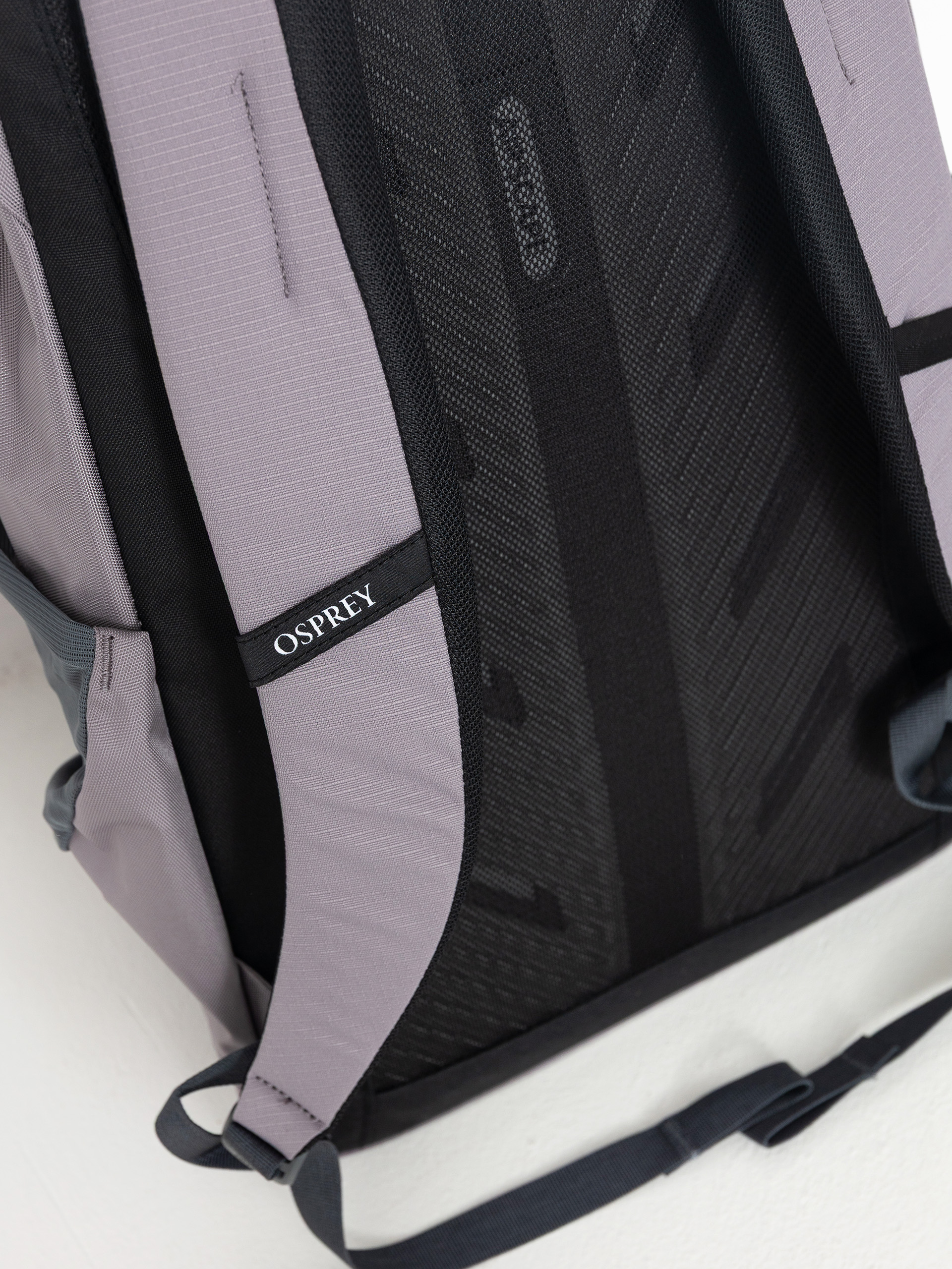 Batoh Osprey Axis 24 (soundwave grey)