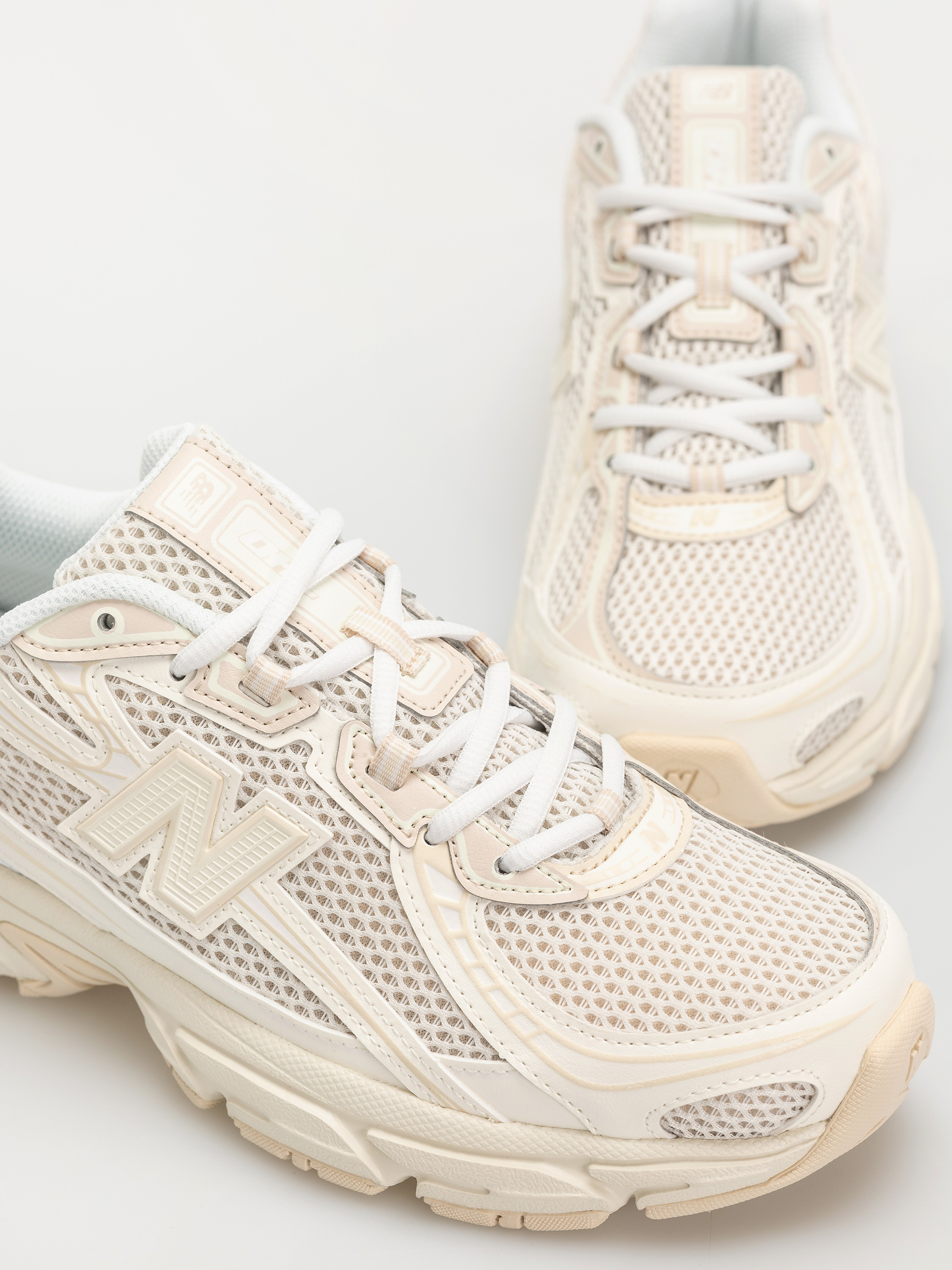 Topánky New Balance 740 (bisque)