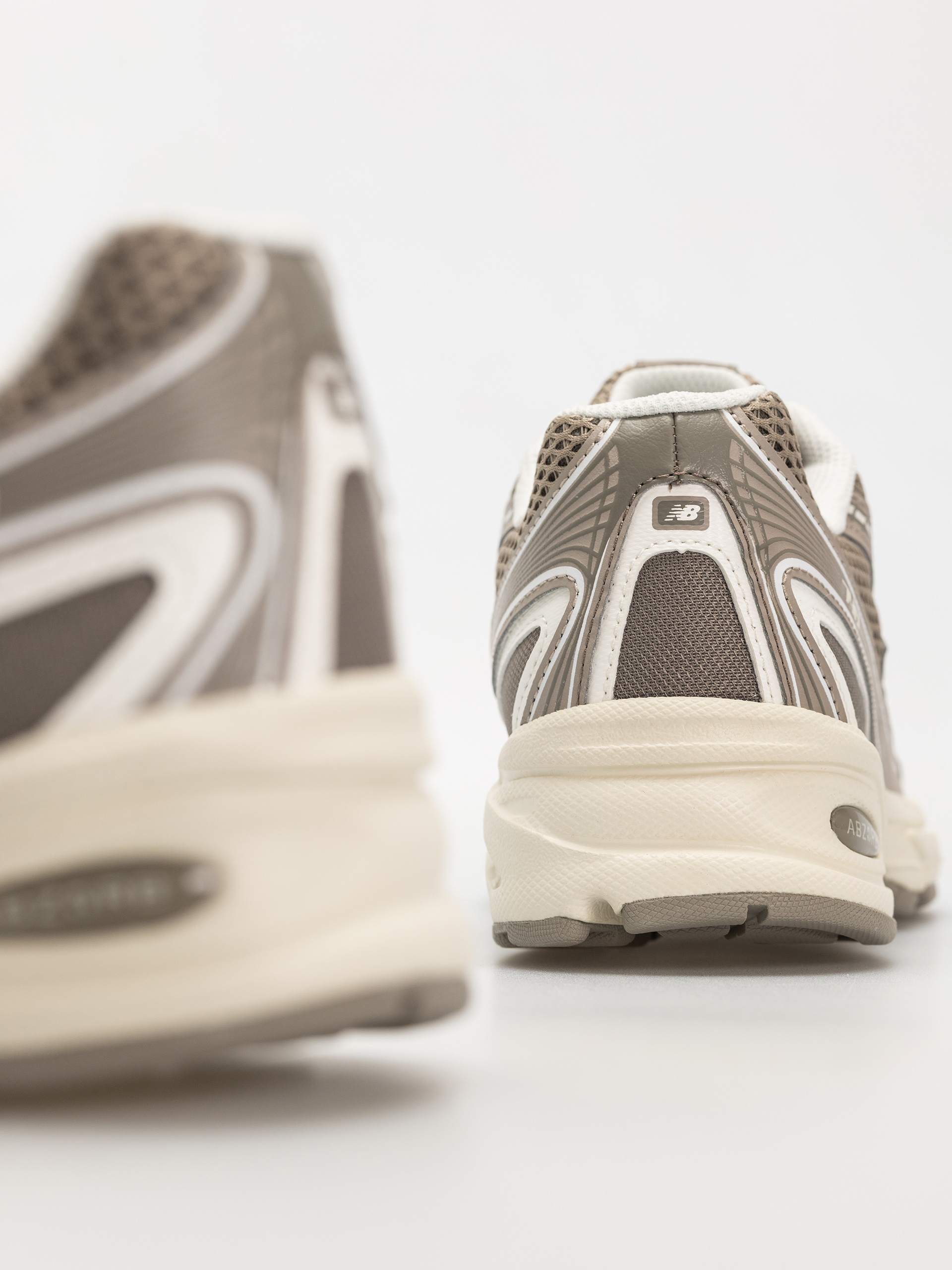 Topánky New Balance 740 (dark olivine)