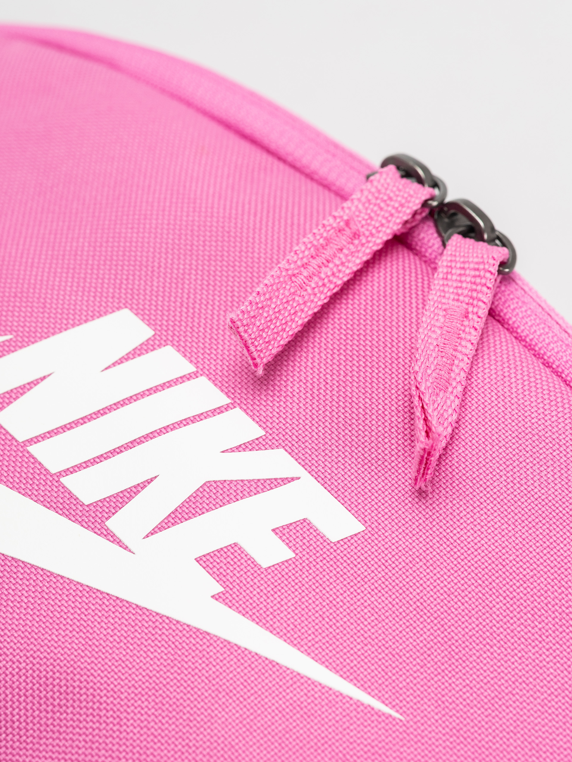 Ľadvinka Nike SB Heritage Waist (playful pink/playful pink/summit white)