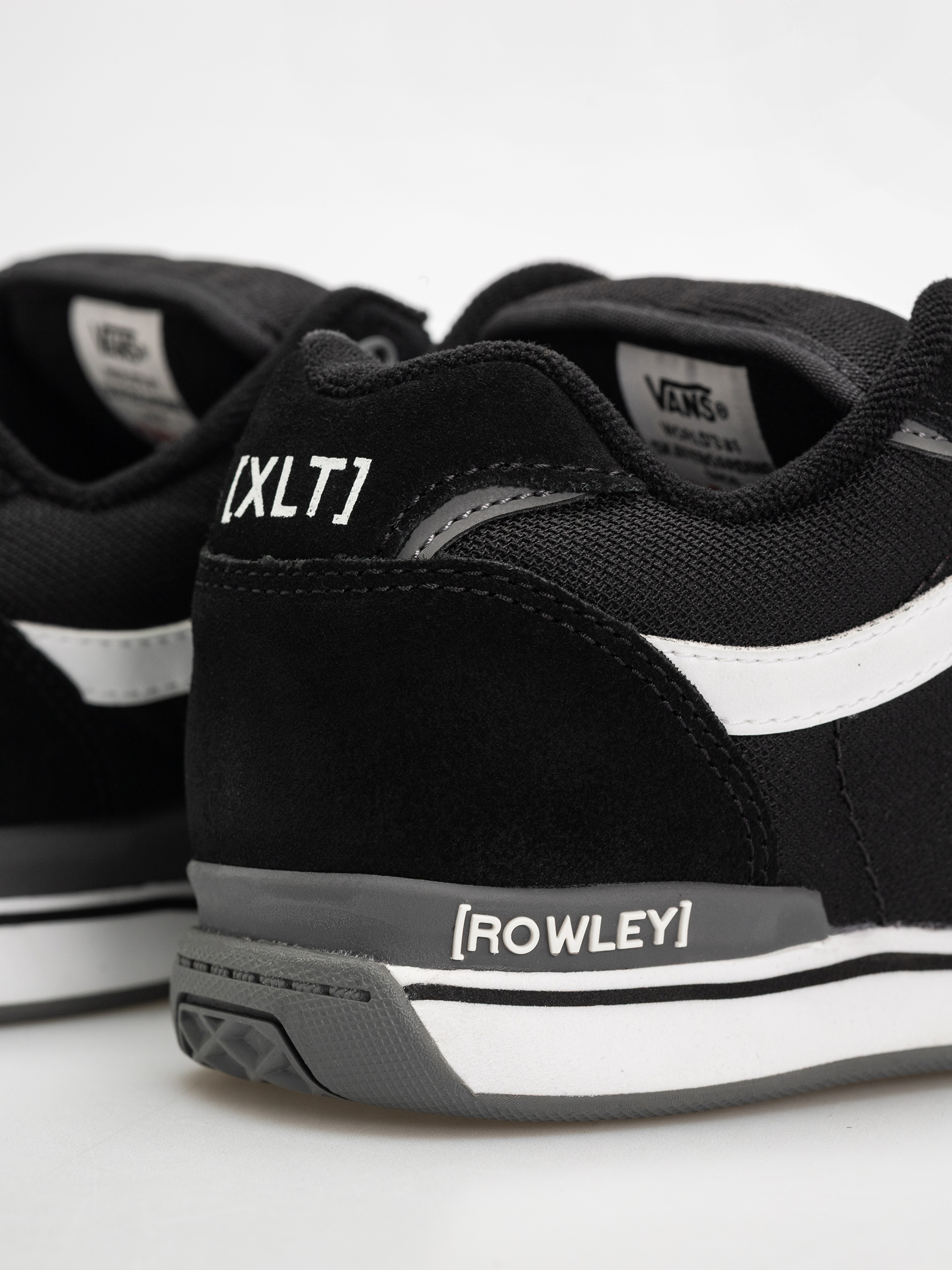 Topánky Vans Rowley Xlt (black/white)