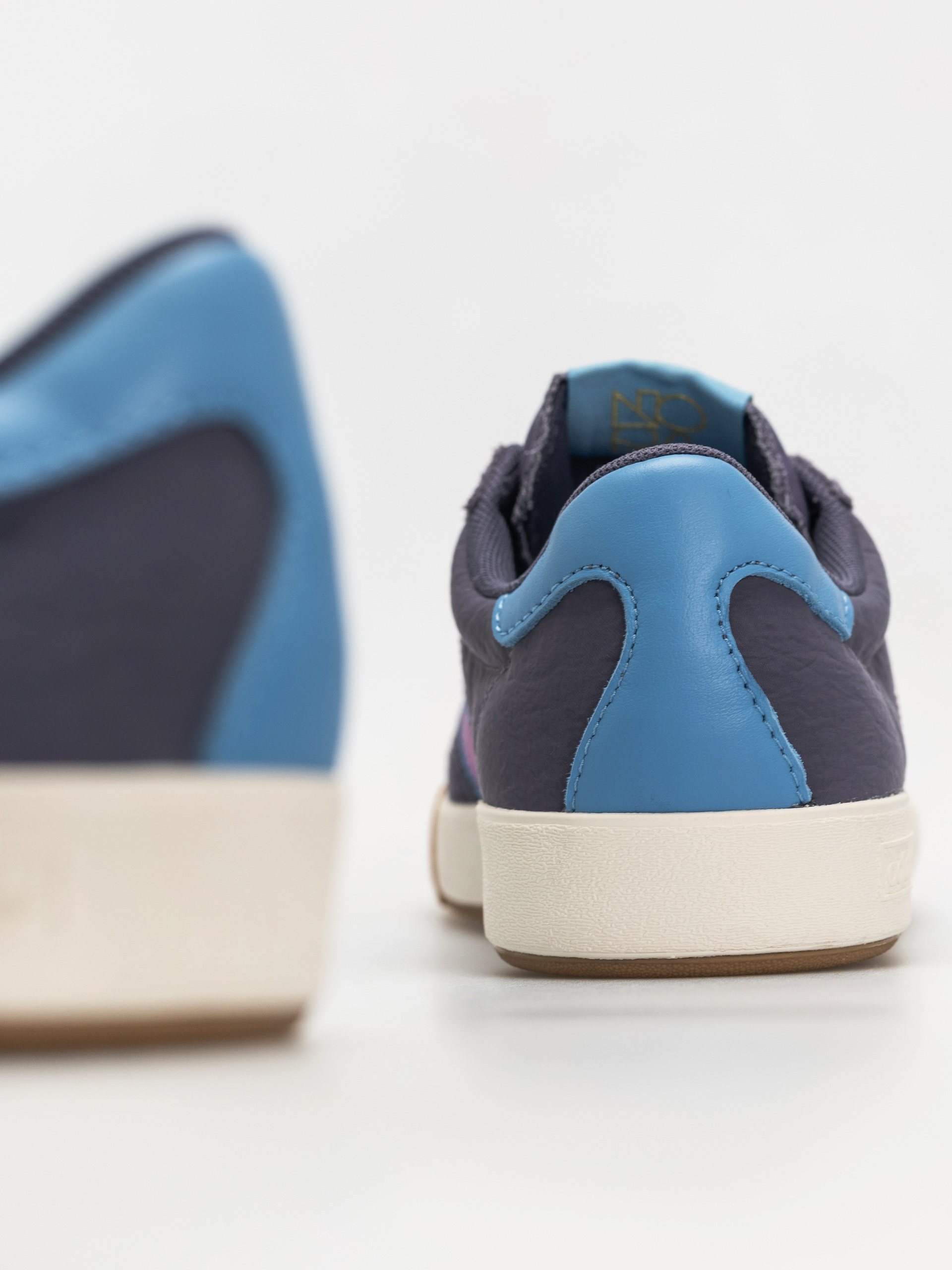 Topánky adidas Nora (previo/prepur/goldmt)