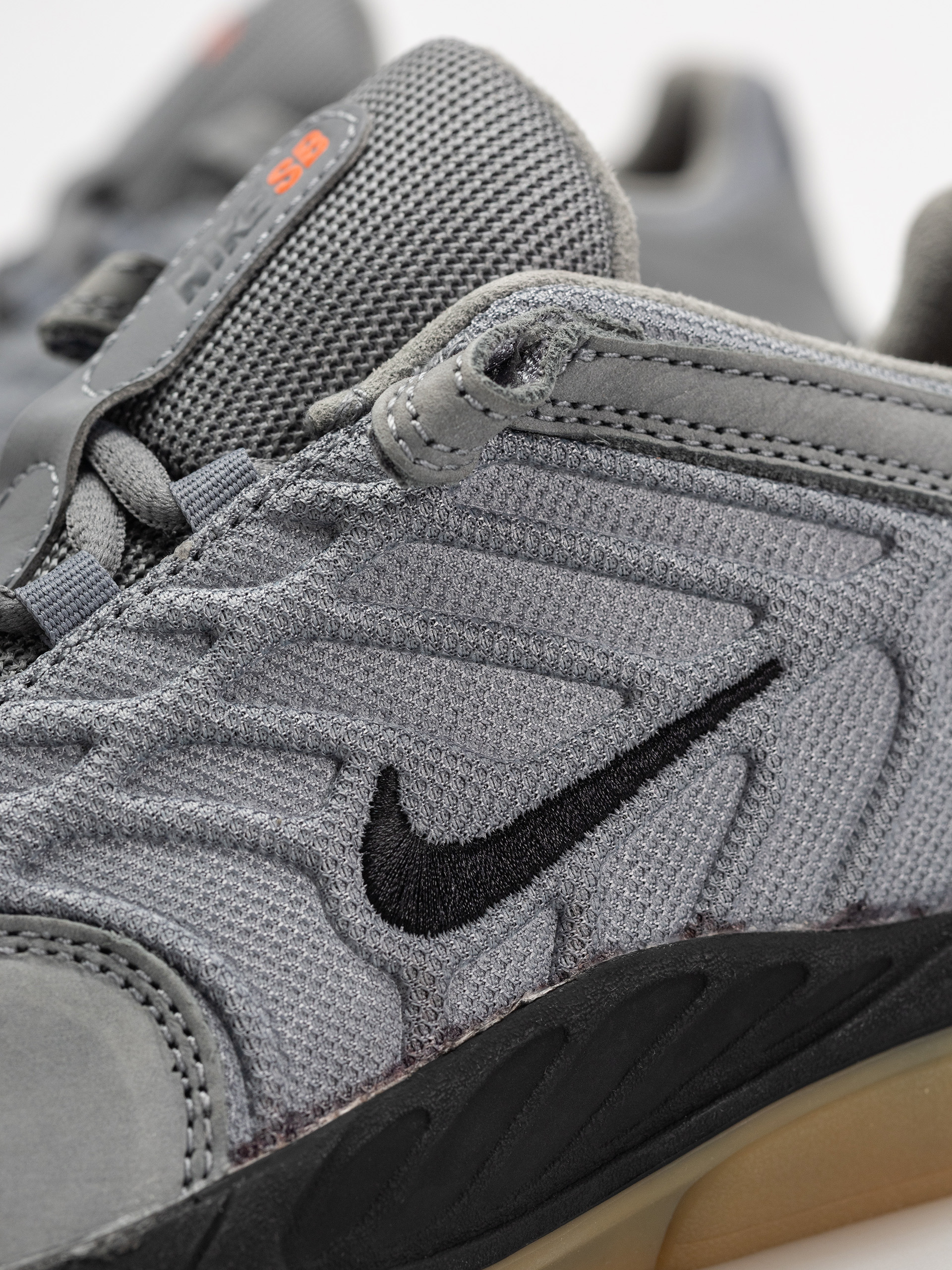 Topánky Nike SB Vertebrae (cool grey/black cool grey dark grey)