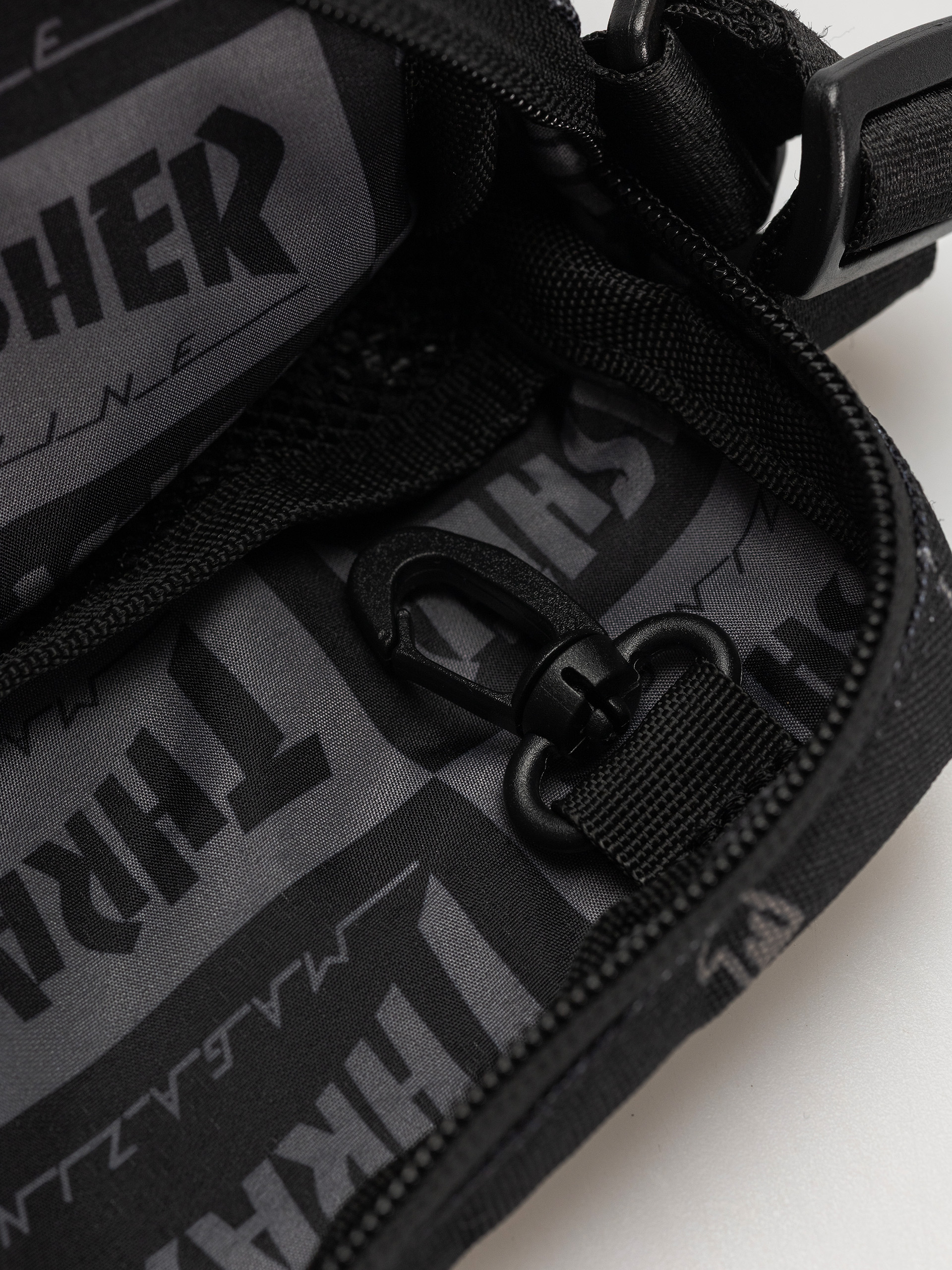 Taška Herschel Supply Co. X Thrasher Gonz Heritage Crossbody (black)