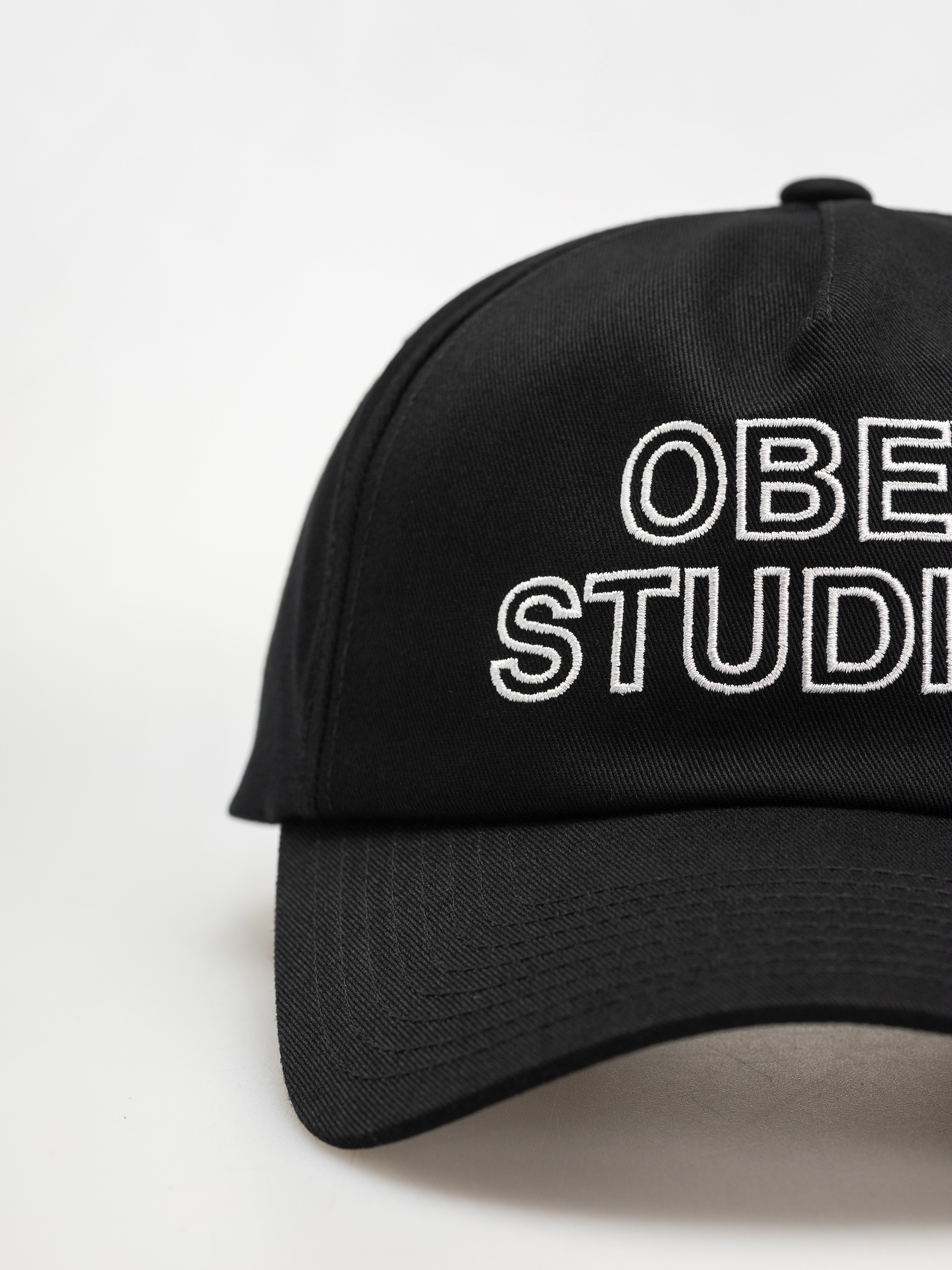 Šiltovka OBEY Obey Studios 5 Panel Strapback (black)
