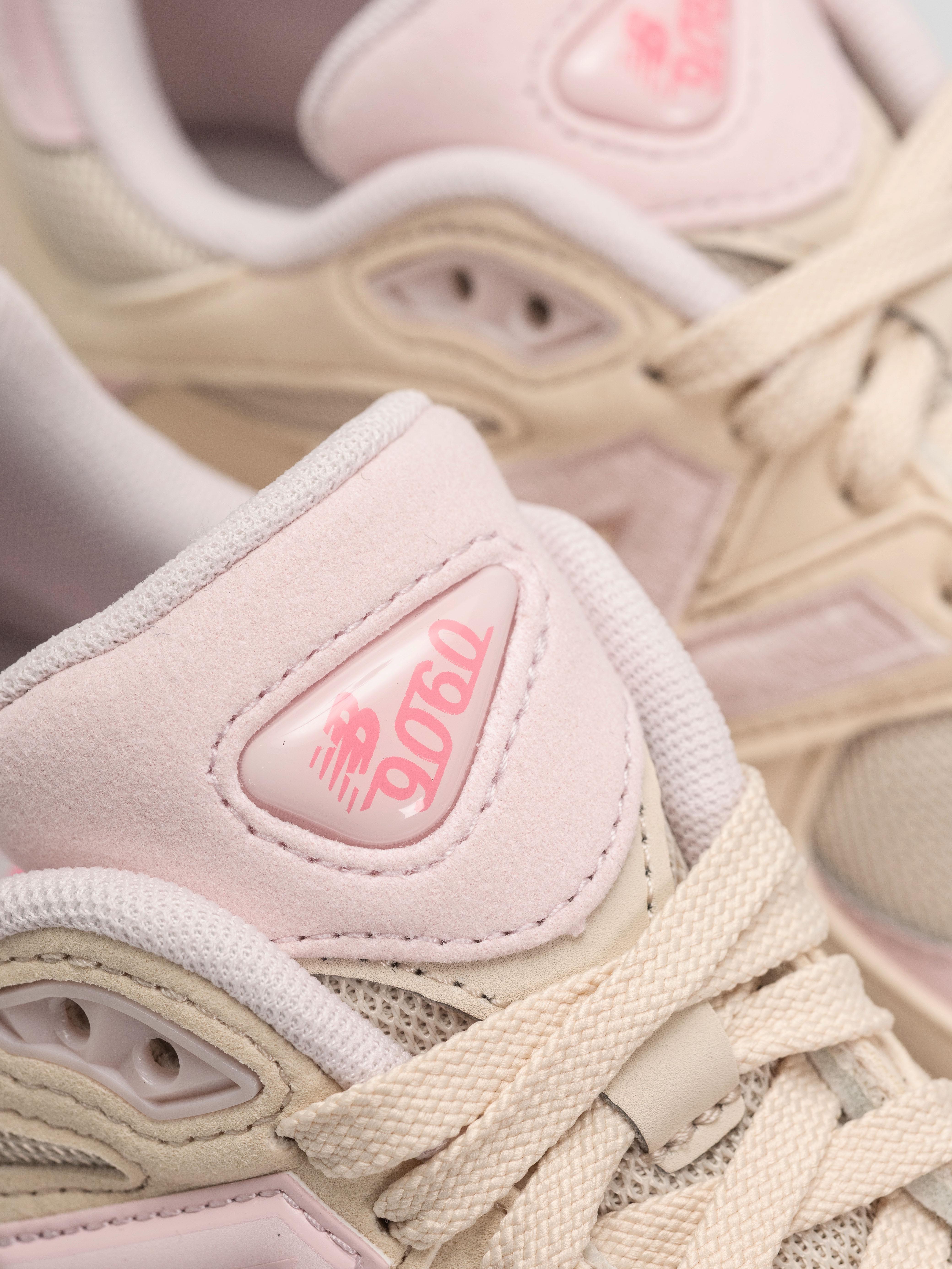 Topánky New Balance 9060 JR (bisque)