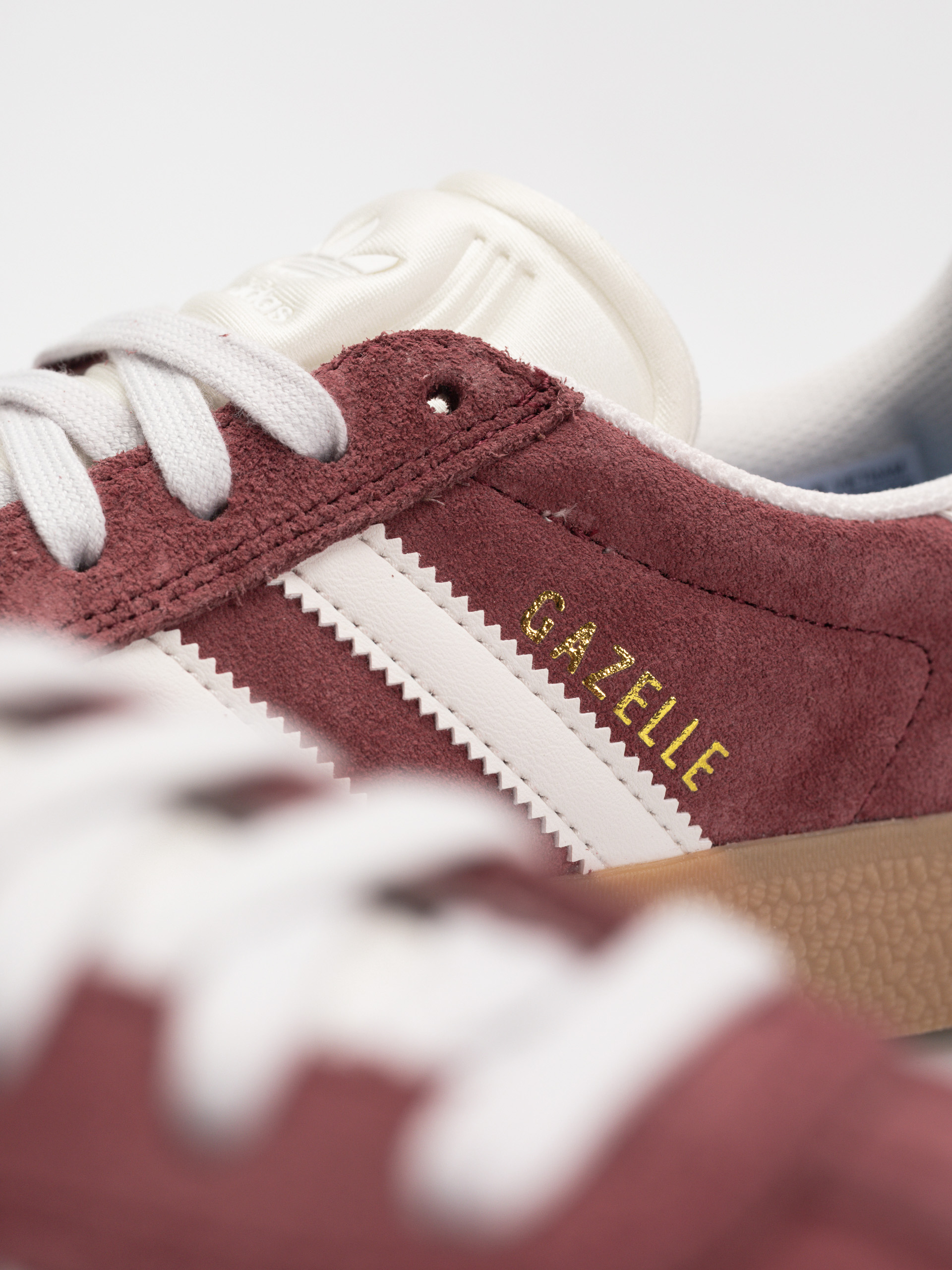 Topánky adidas Gazelle Adv (shared/crywht/goldmt)