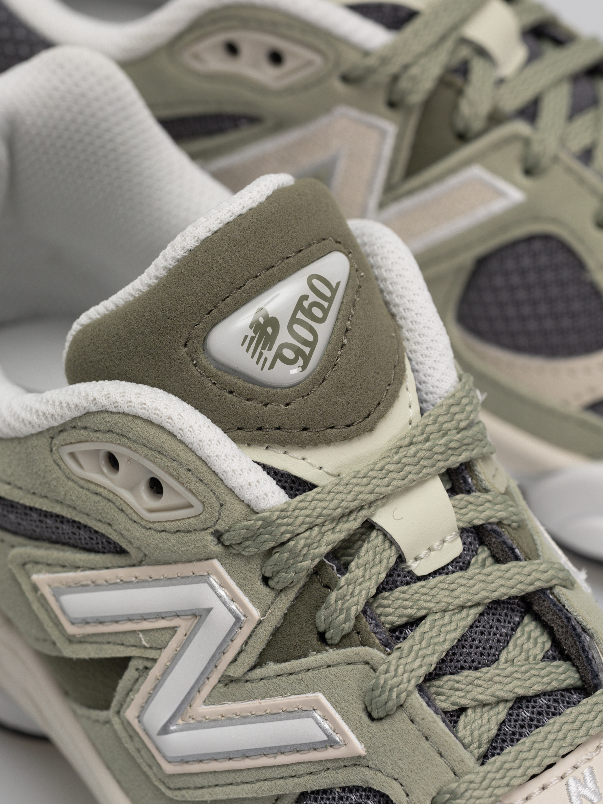 Topánky New Balance 9060 JR (garter snake)