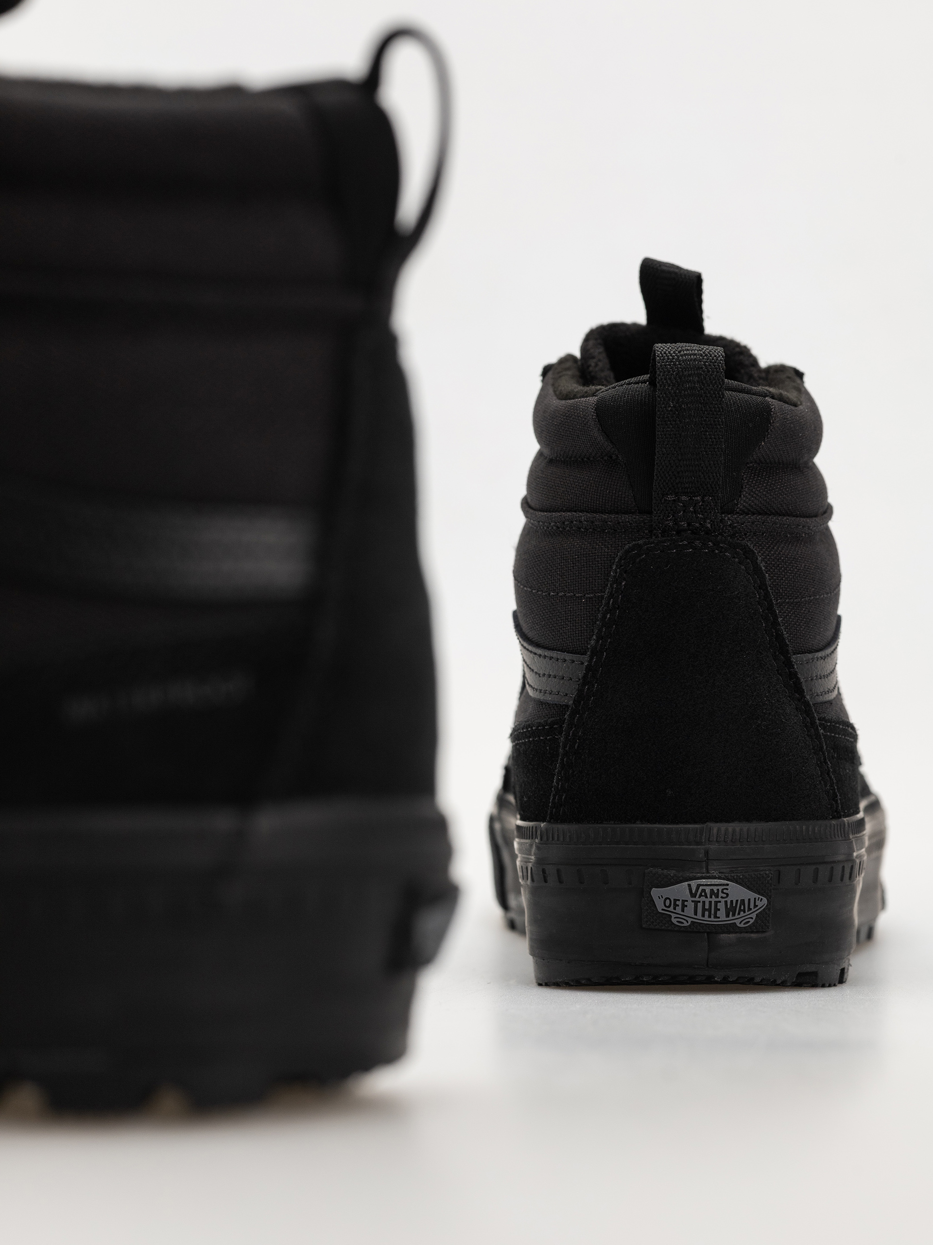 Topánky Vans Mte Sk8 Hi Waterproof Insulated (black/black)
