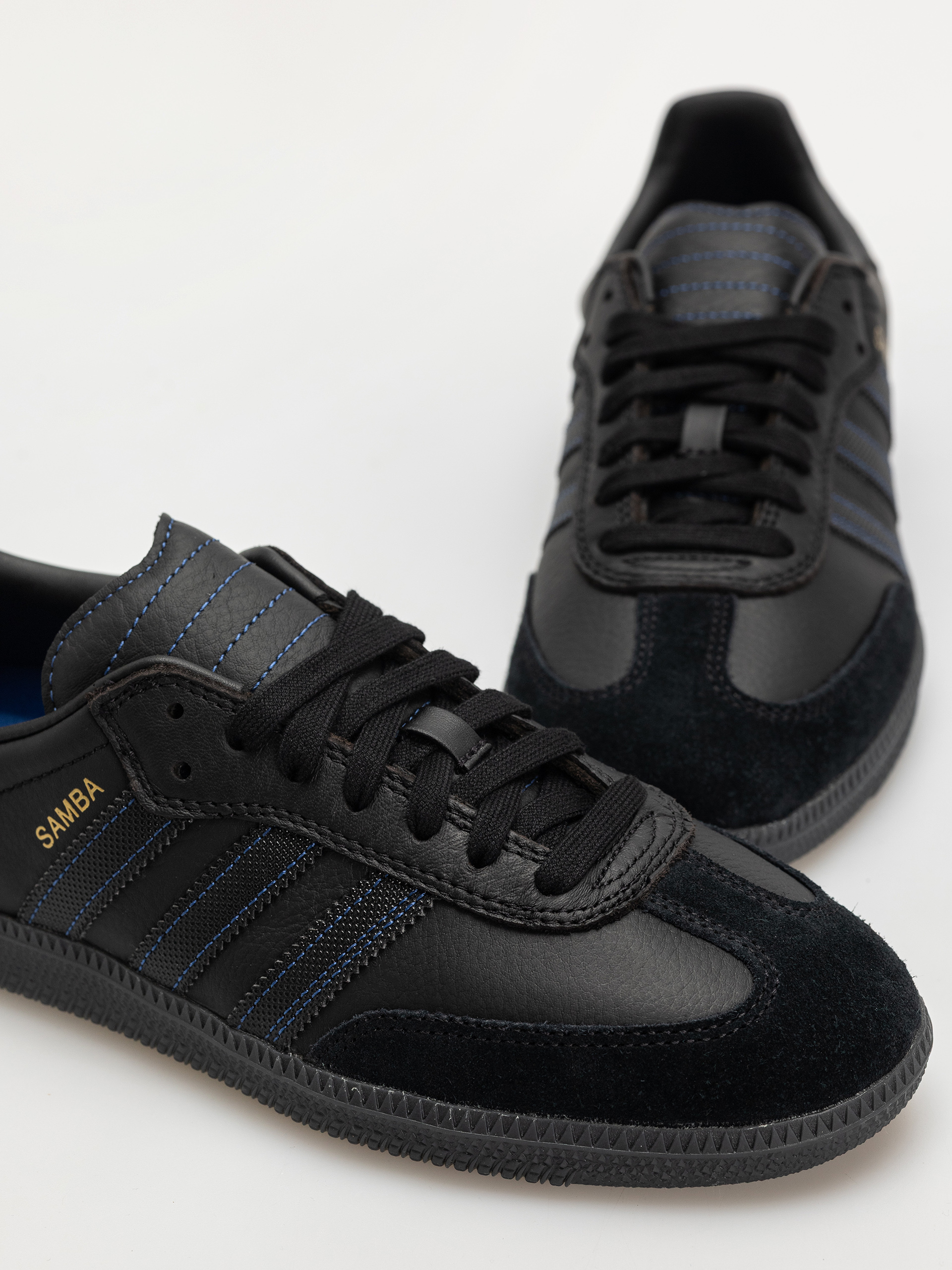 Topánky adidas Samba Adv (cblack/cblack/royblu)