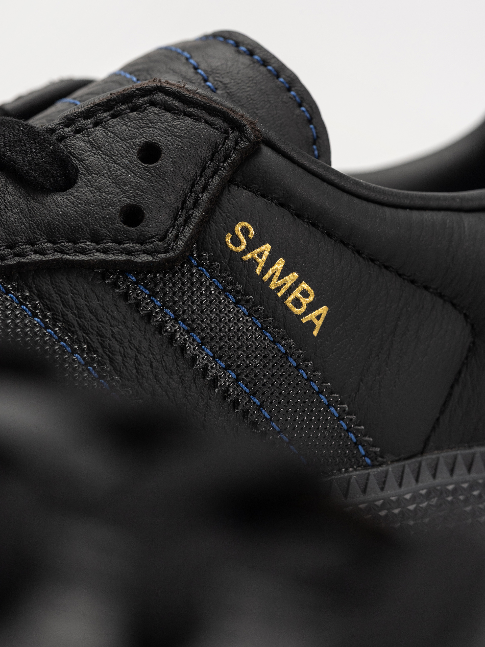 Topánky adidas Samba Adv (cblack/cblack/royblu)